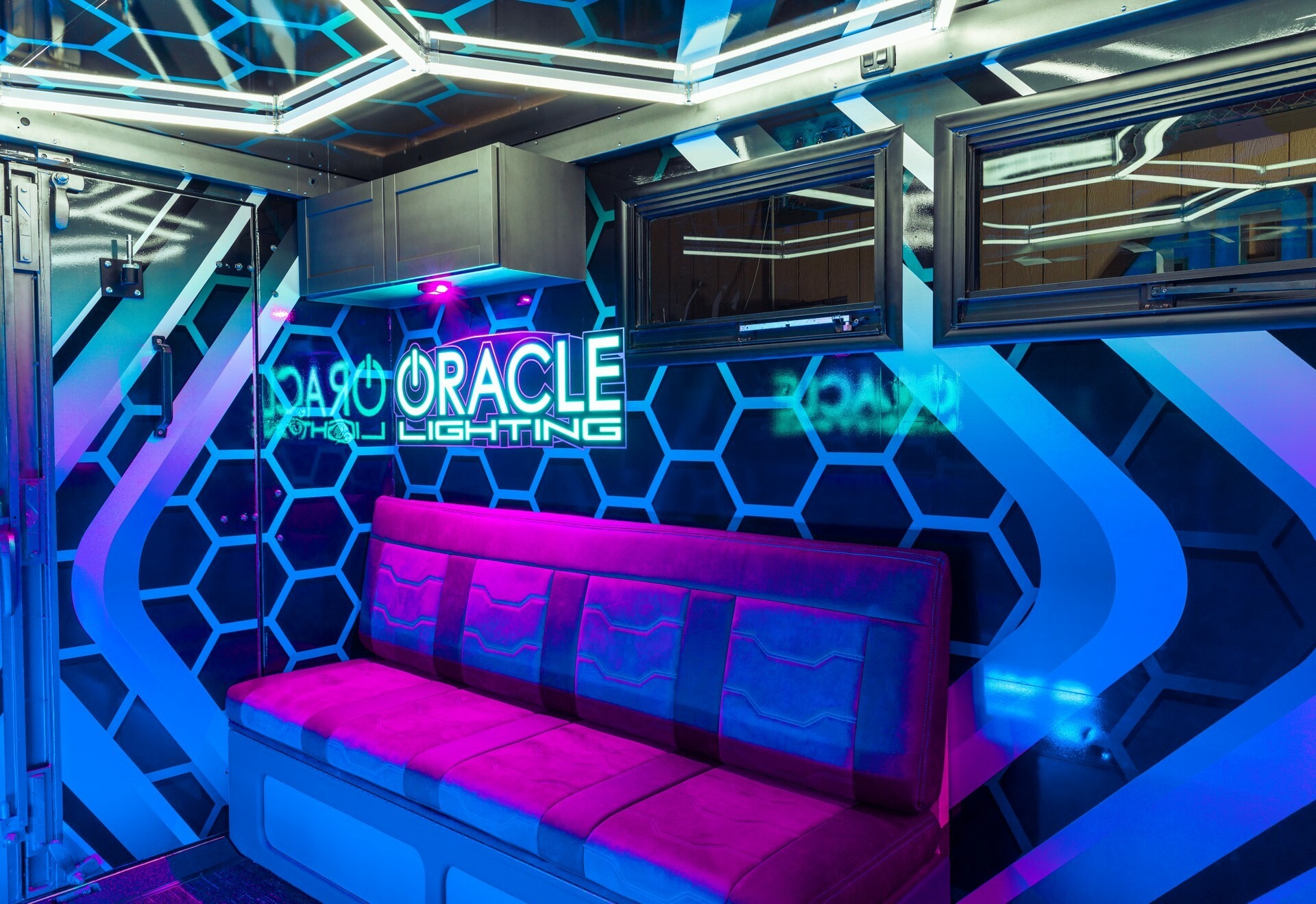 Oracle Lighting SEMA - 65