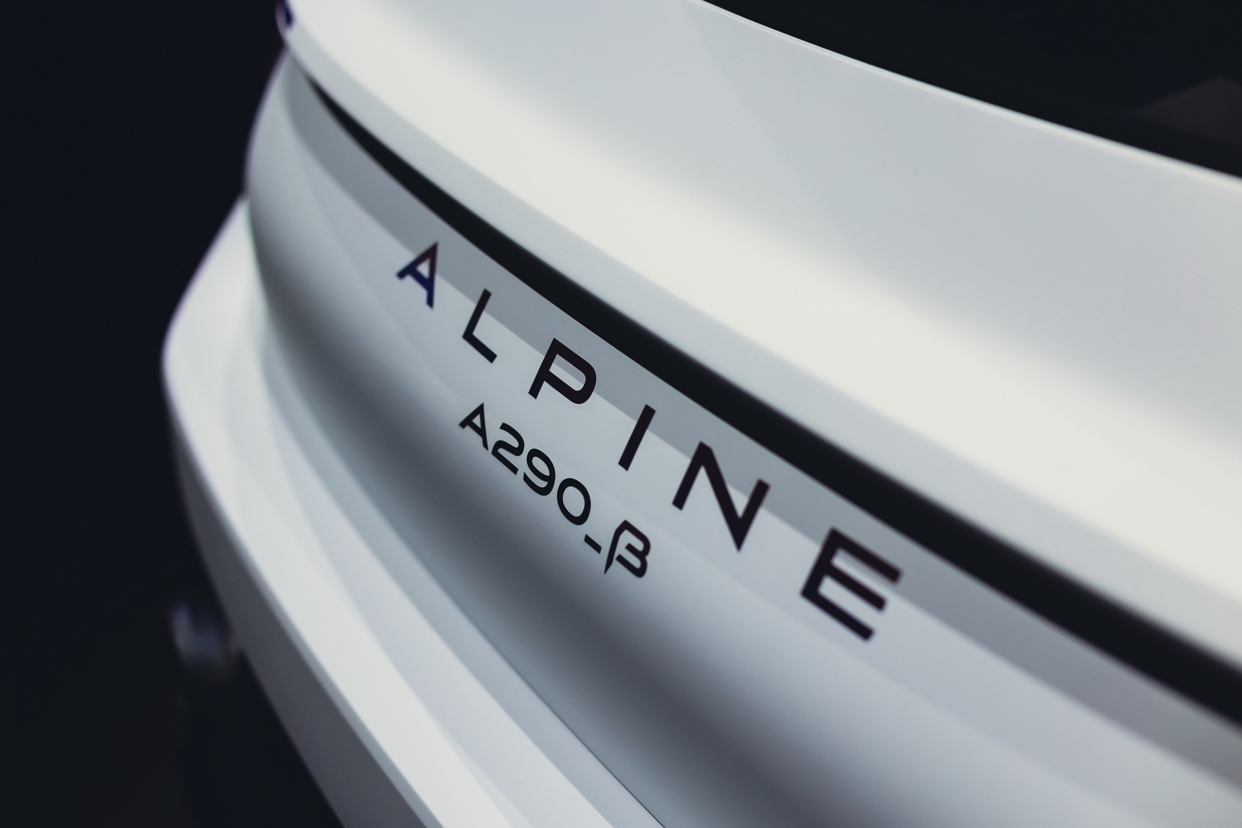 Alpine A290 44