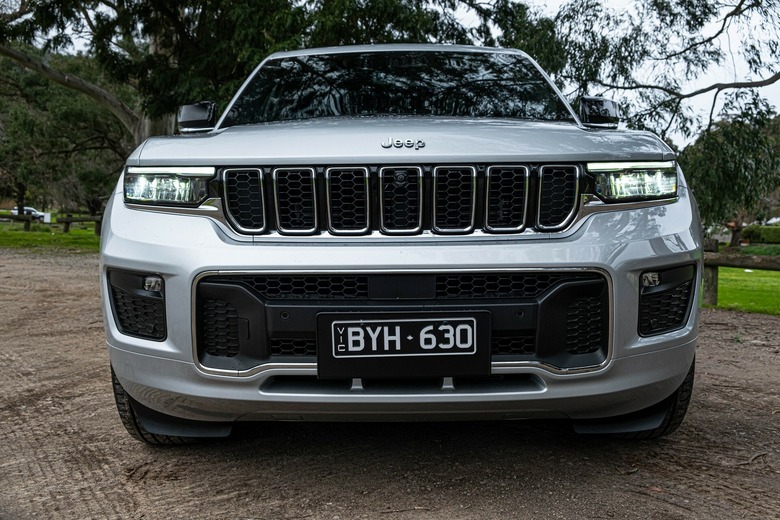 2023 Jeep Grand Cherokee Overland - 5