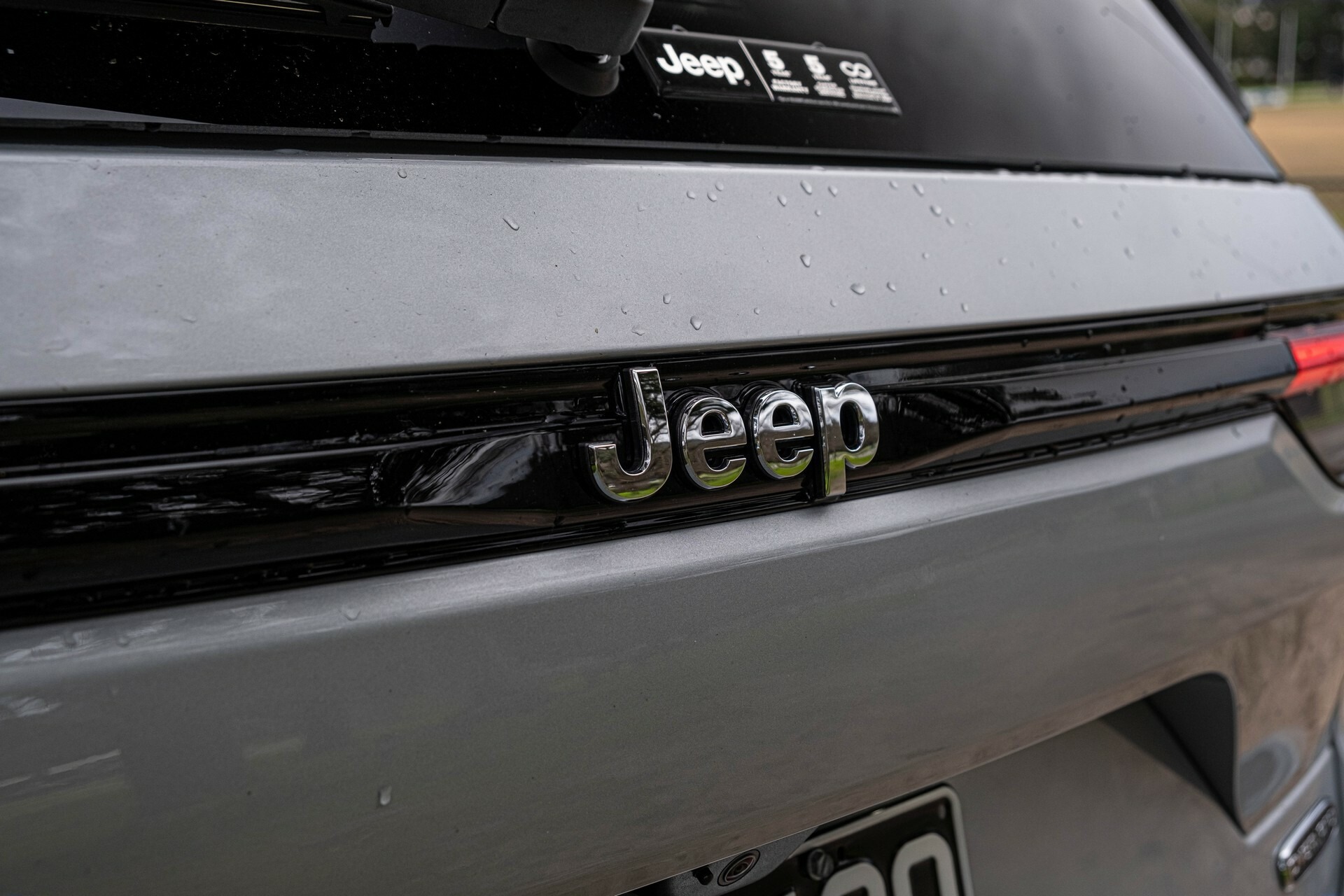 2023 Jeep Grand Cherokee Overland - 20