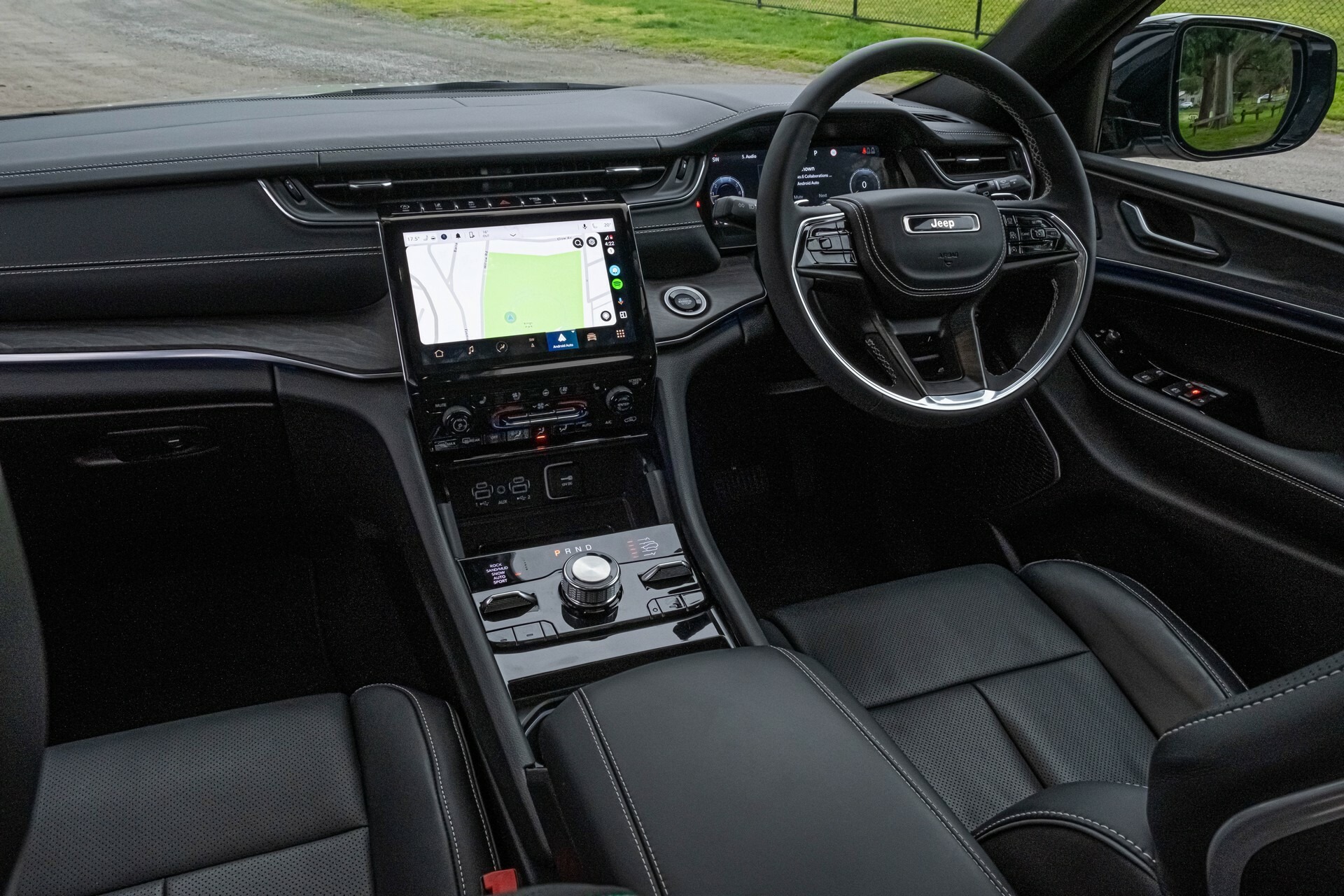 2023 Jeep Grand Cherokee Overland - 47