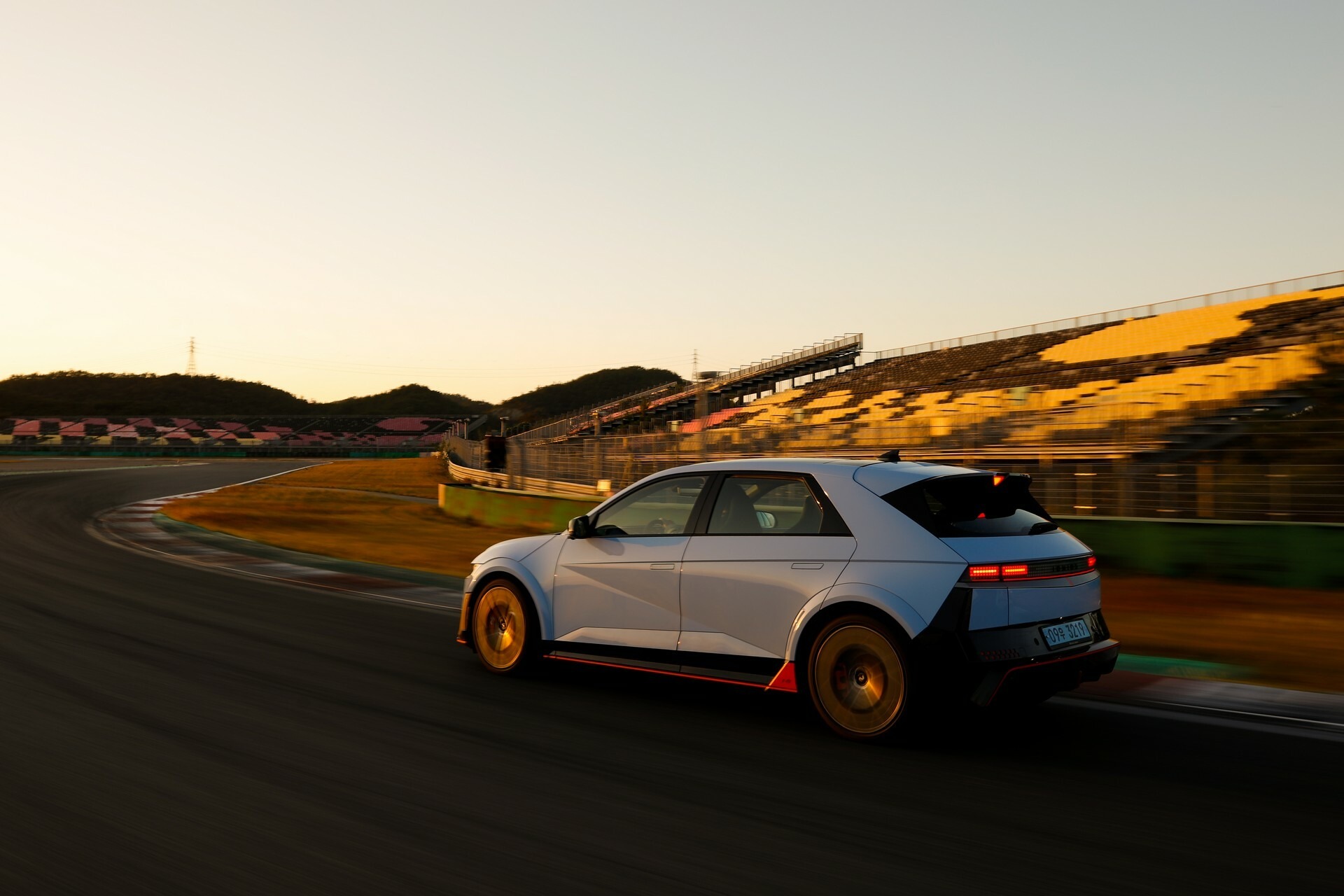 Hyundai Ioniq 5 N Dynamic - 32