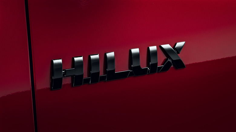Toyota Hilux GR II 00010