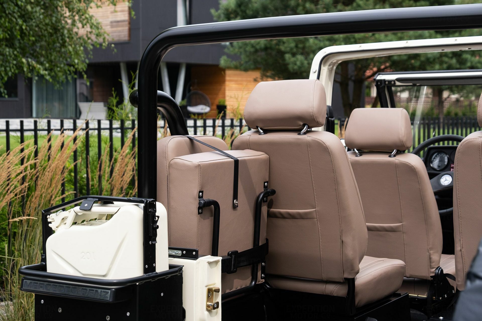 EMC Mercedes G-Class - 15
