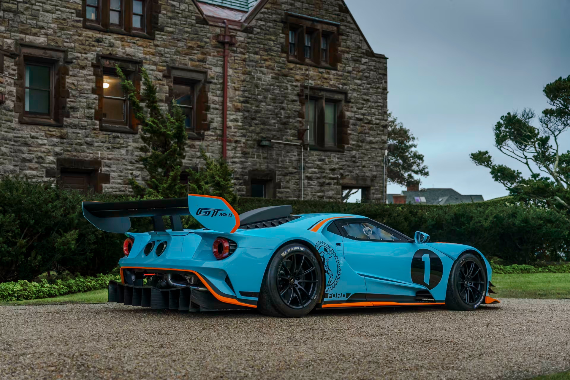 Ford GT MkII 10