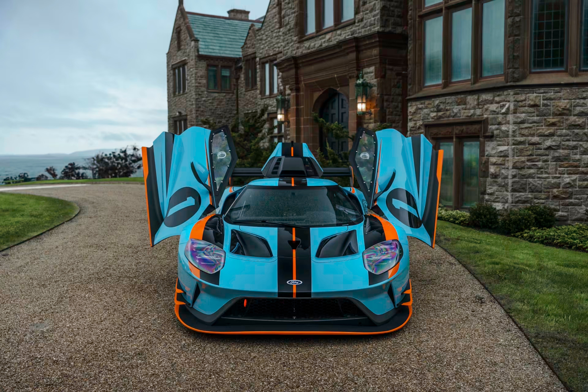 Ford GT MkII 6