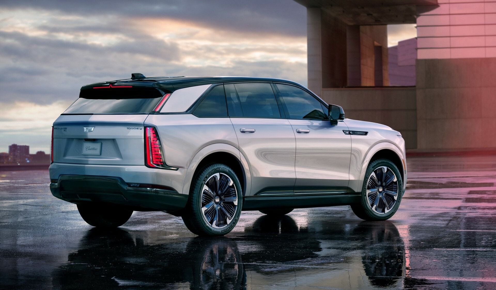 2025 Cadillac Escalade IQ 808 10
