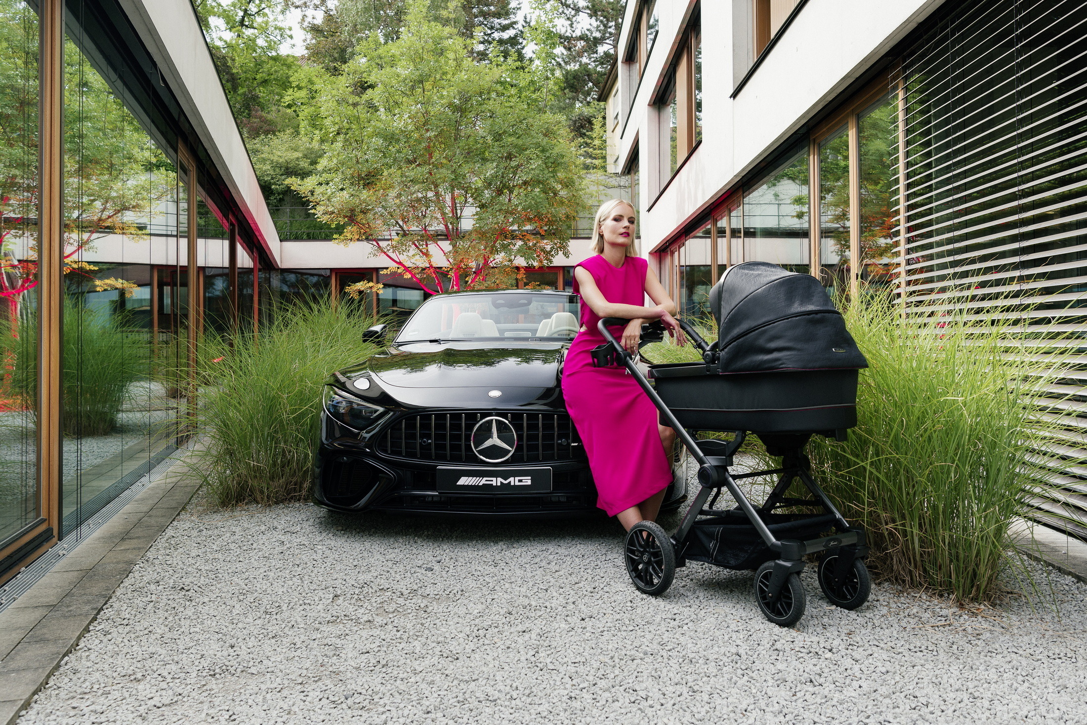 2023 Mercedes Hartan Stroller 1