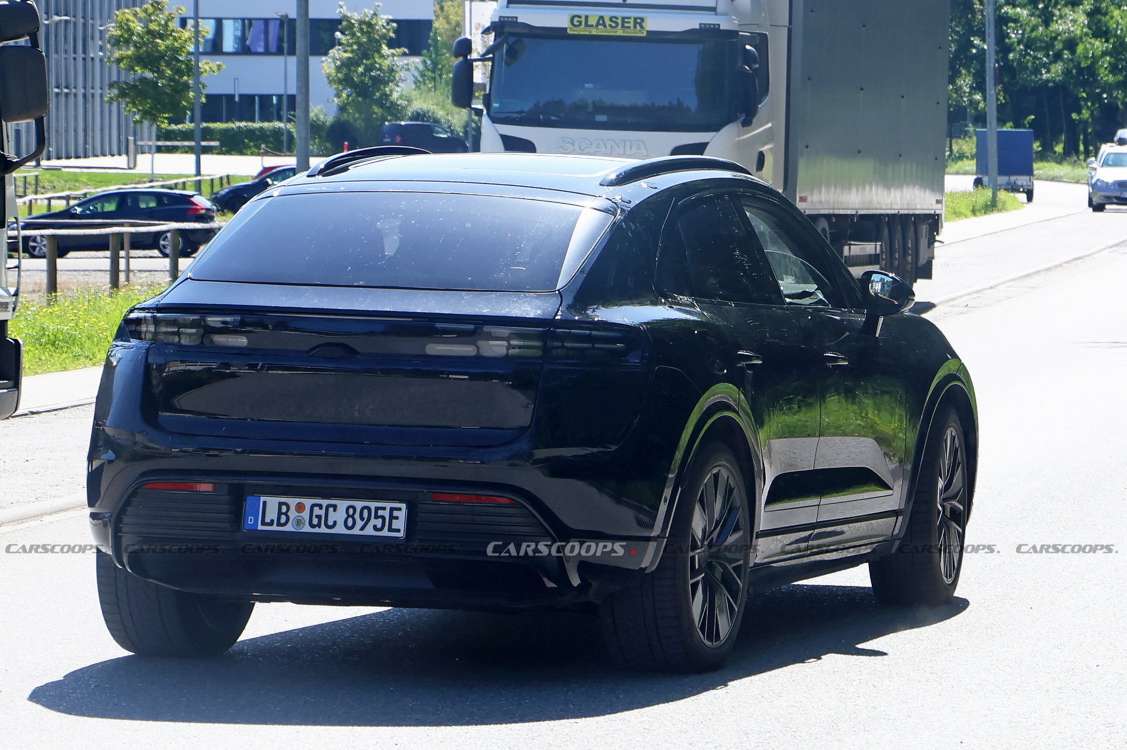 2025 Porsche Macan EV 5