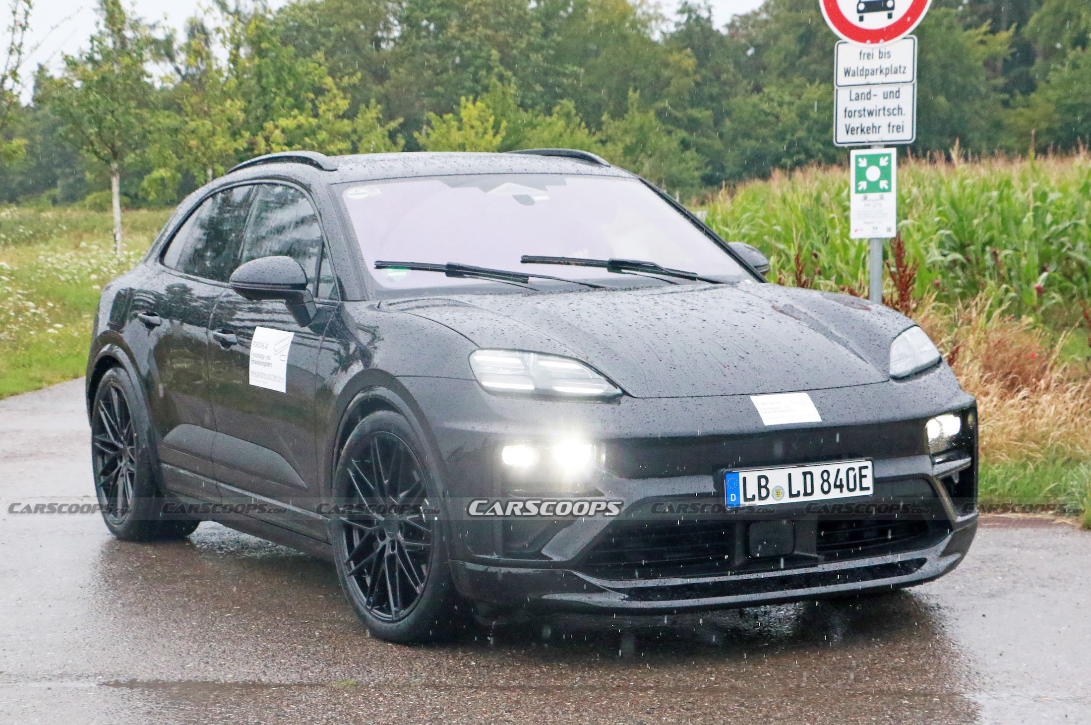 Porsche Macan EV spy shots 00023