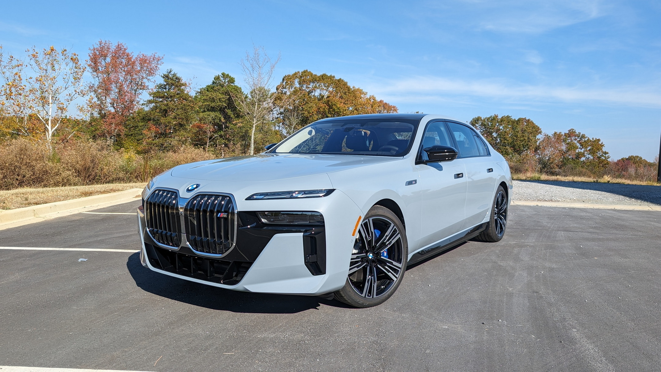 BMW i7 M70 Stephen Rivers for Carscoops 37