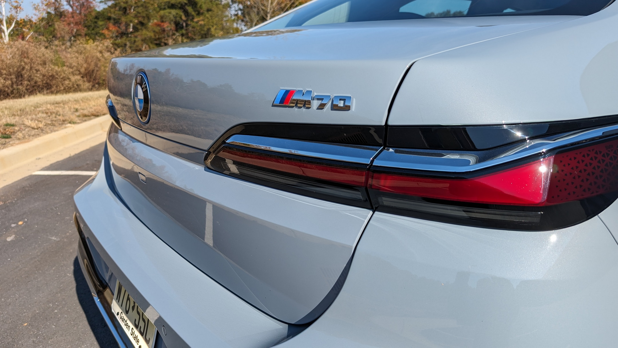 BMW i7 M70 Stephen Rivers for Carscoops 43