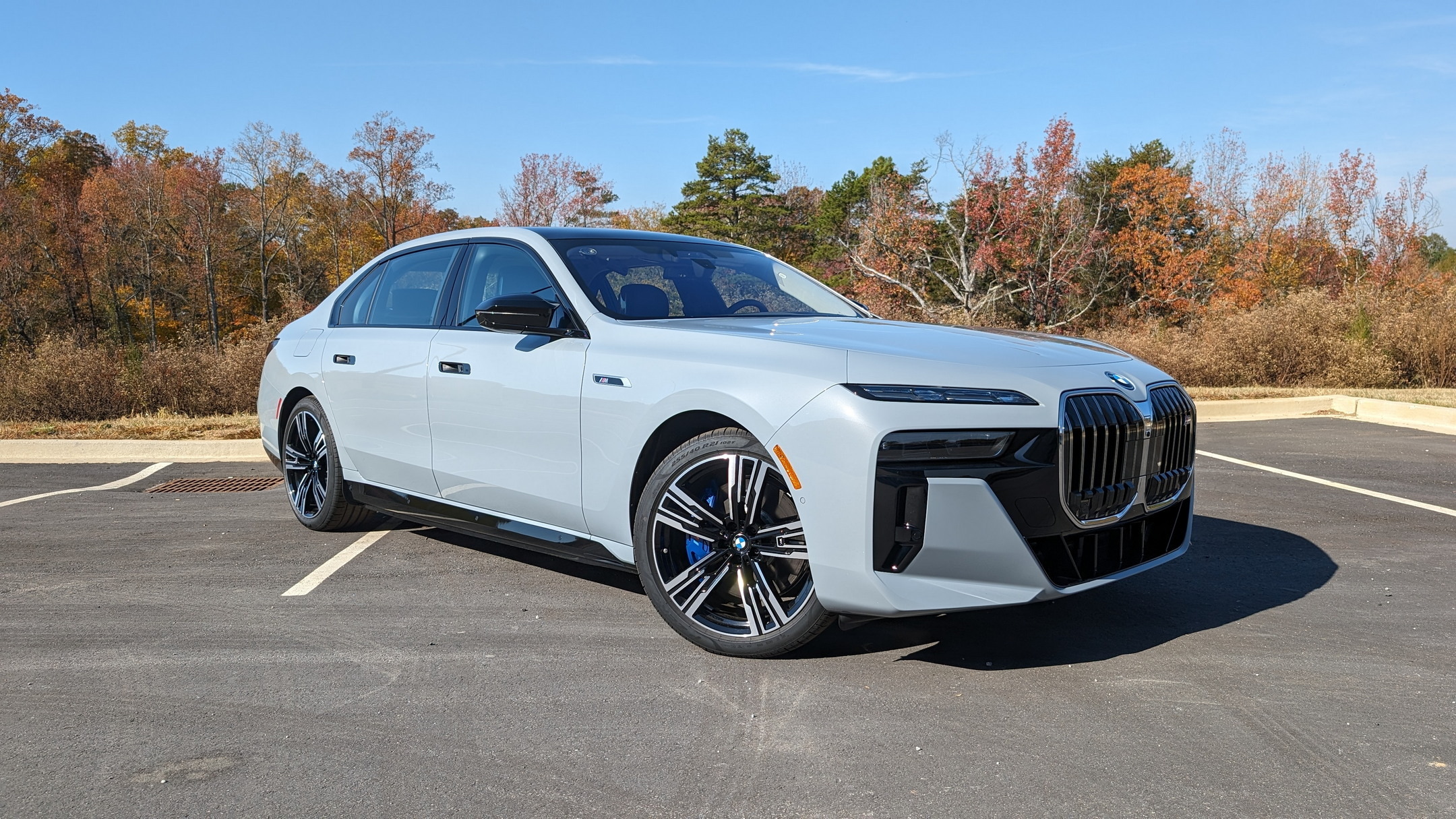BMW i7 M70 Stephen Rivers for Carscoops 46