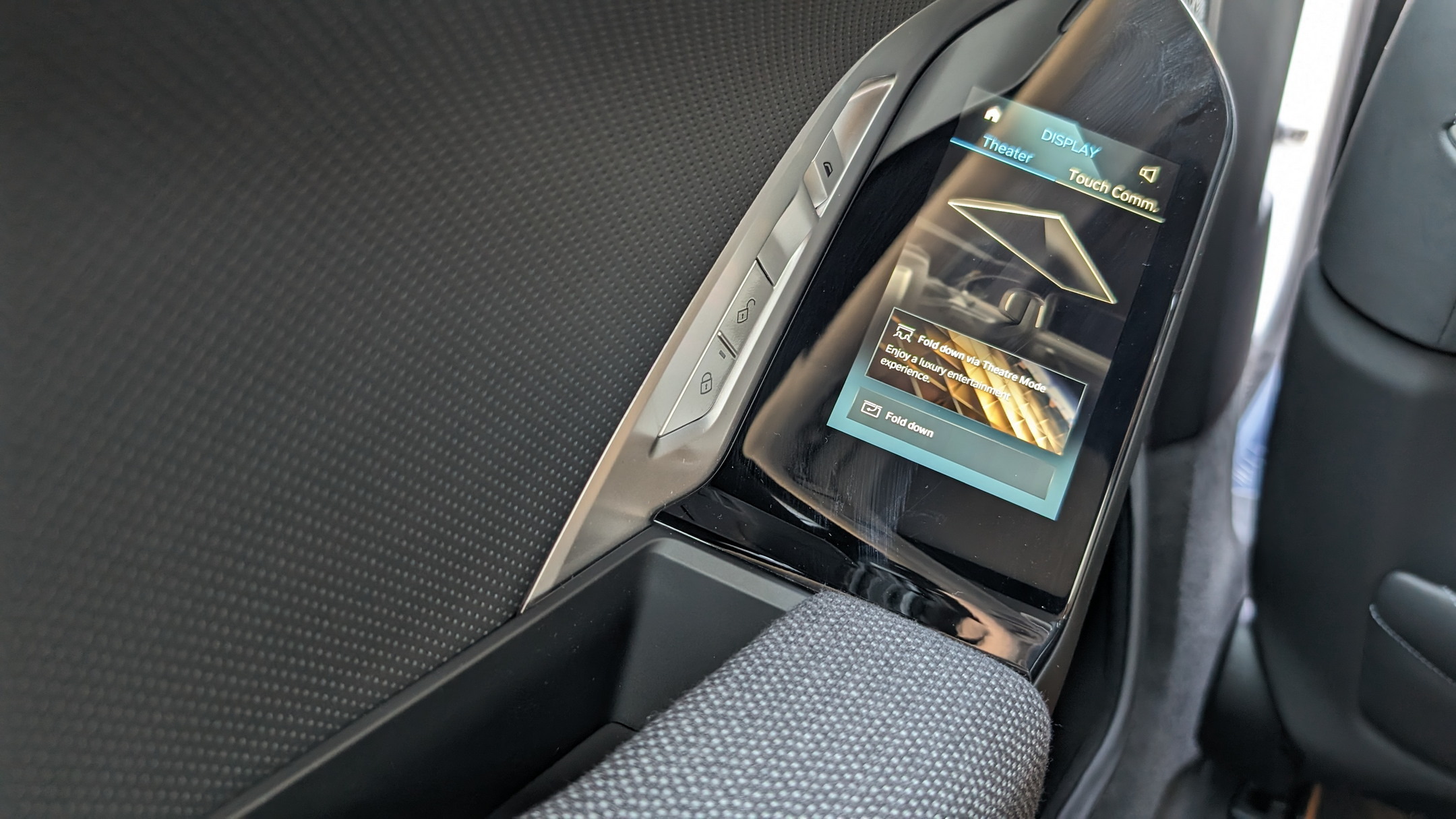 BMW i7 M70 Stephen Rivers for Carscoops 8