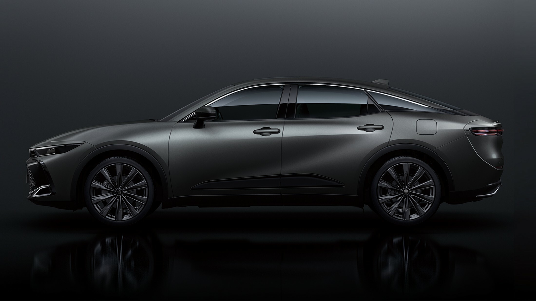 Toyota Crown Advanced Limited Matte Edition - Japan (1)s