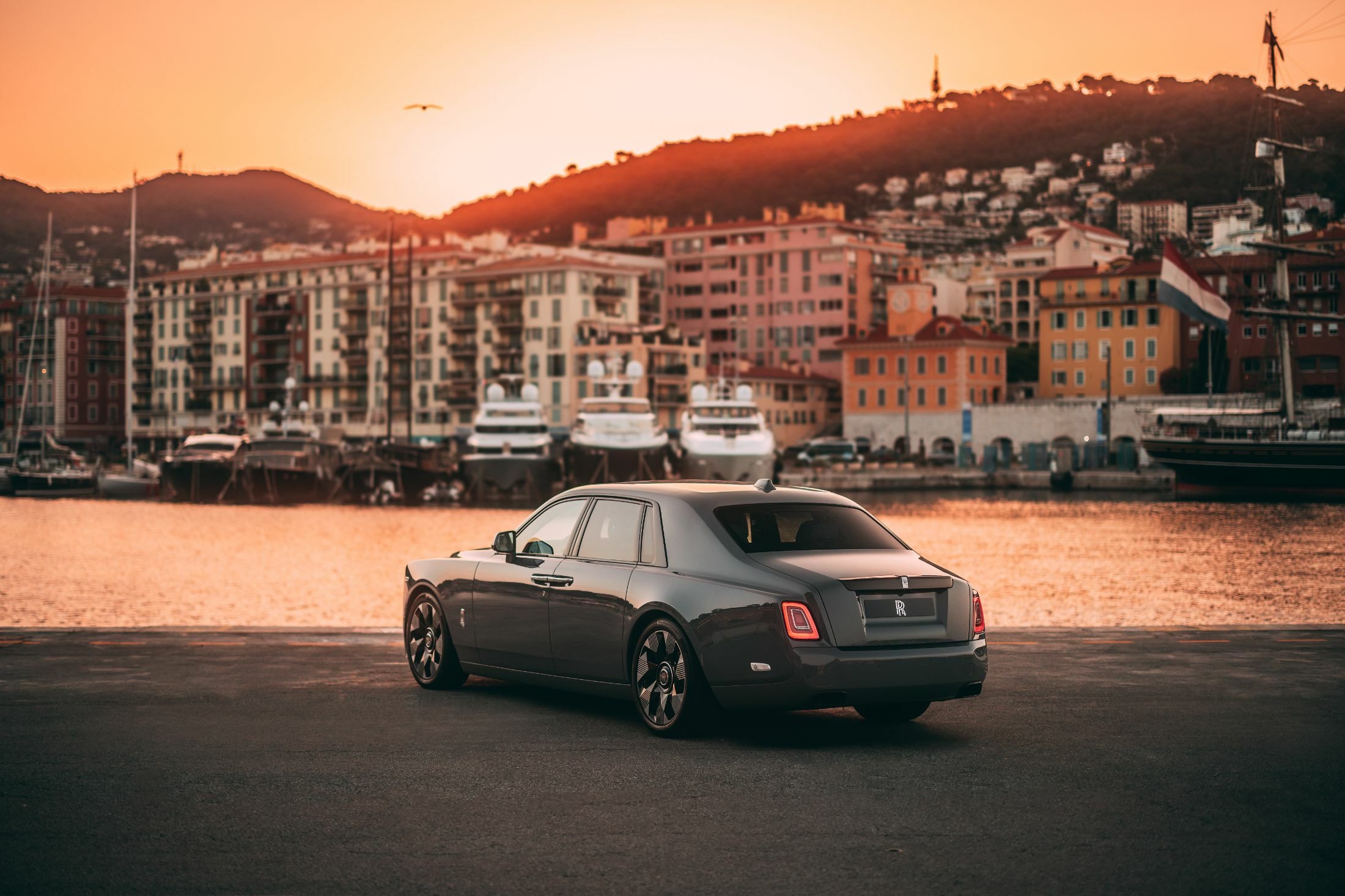 Rolls-Royce Phantom (3)