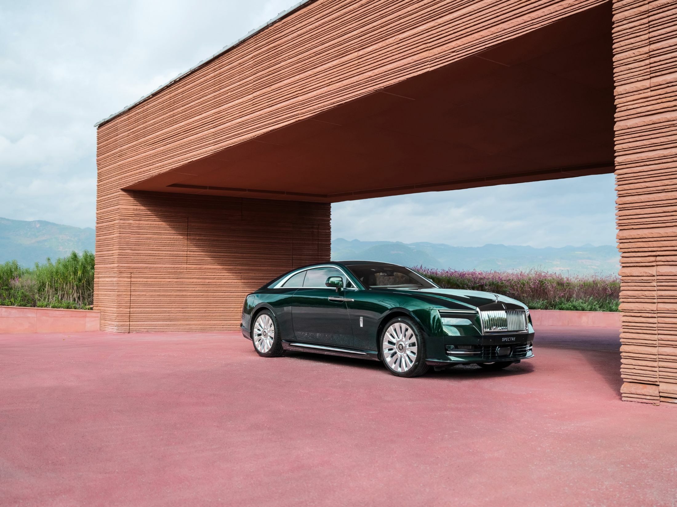 Rolls-Royce Spectre (4)