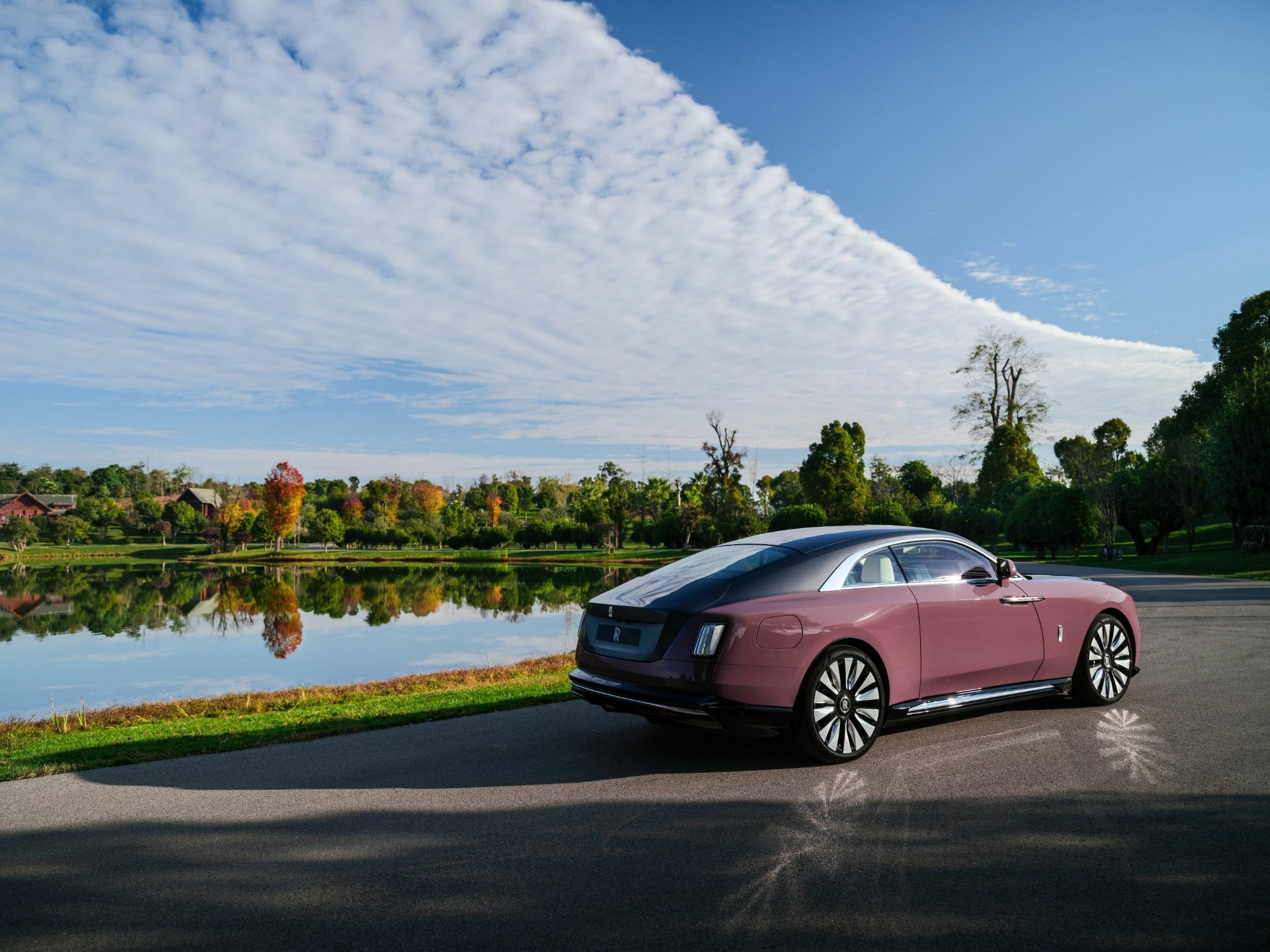 Rolls-Royce Spectre (7)