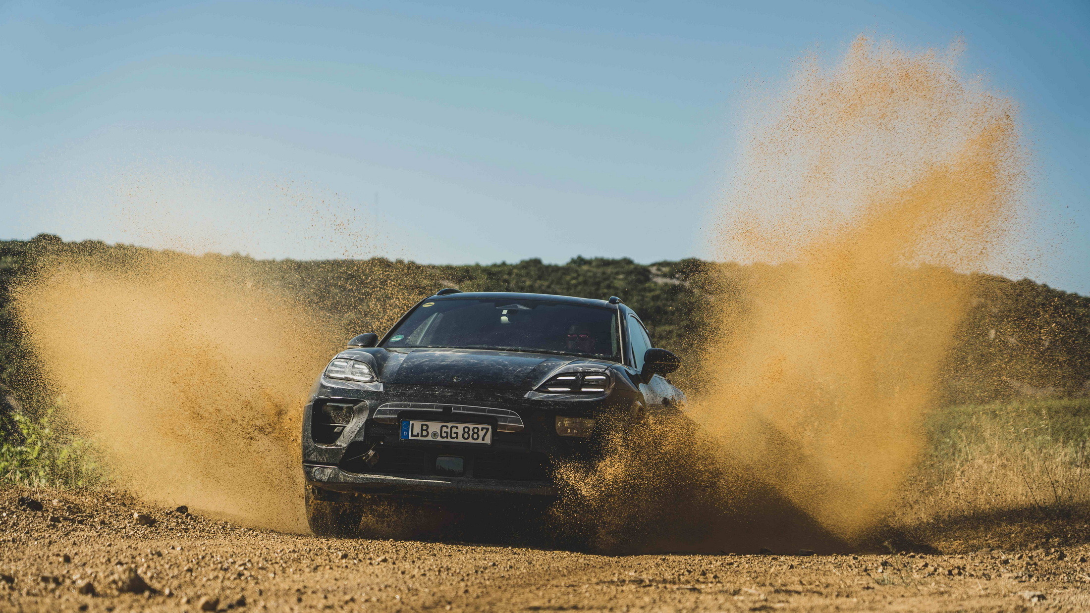2025 Porsche Macan 1