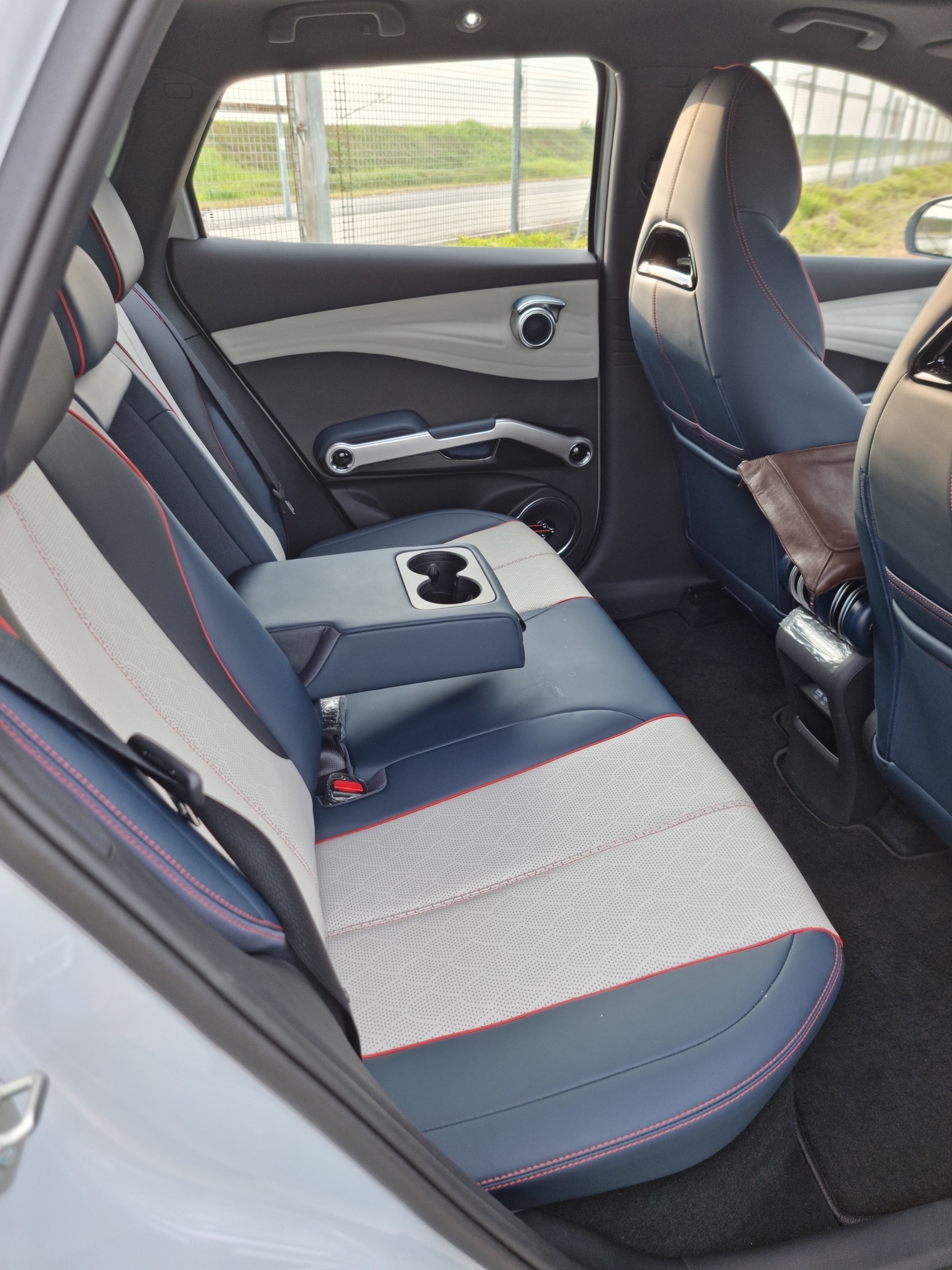 2024 BYD Atto 3 25