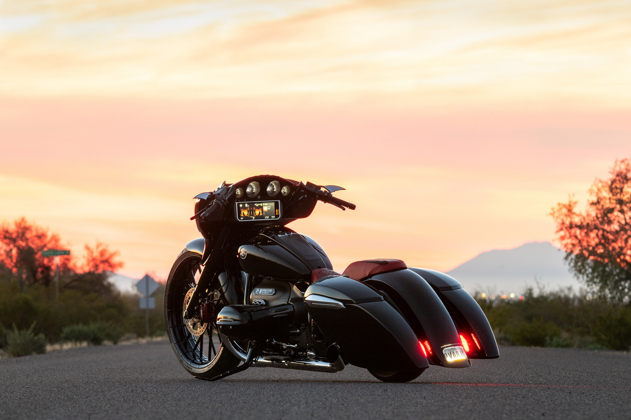 2024 BMW R18 One Eight C 14