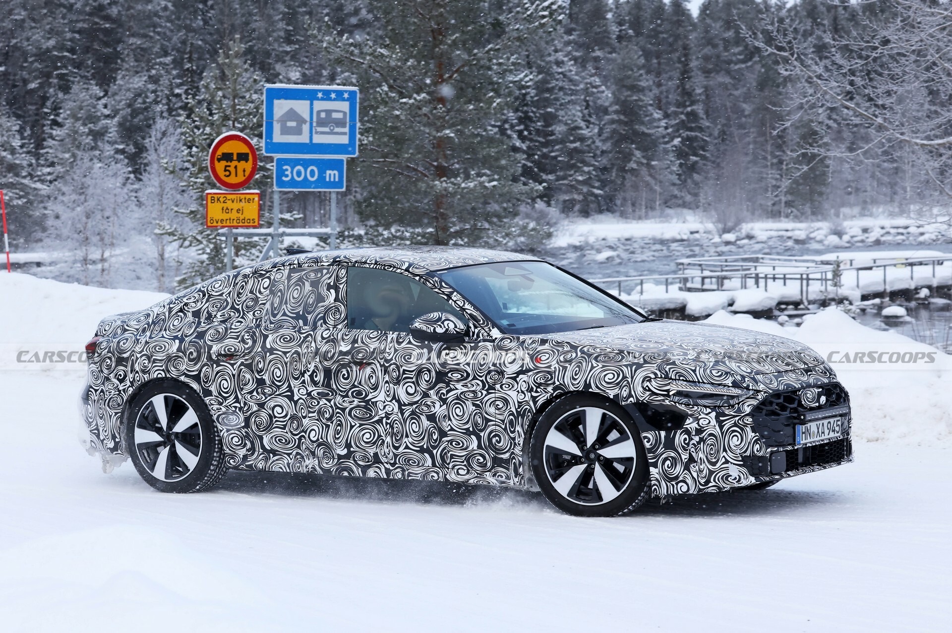 2025 Audi S5 Sportback 02013 4