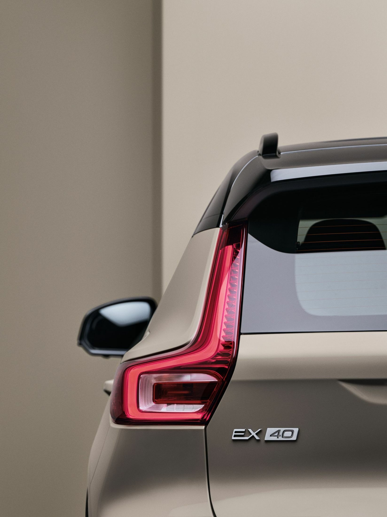 Volvo EX40 (8)