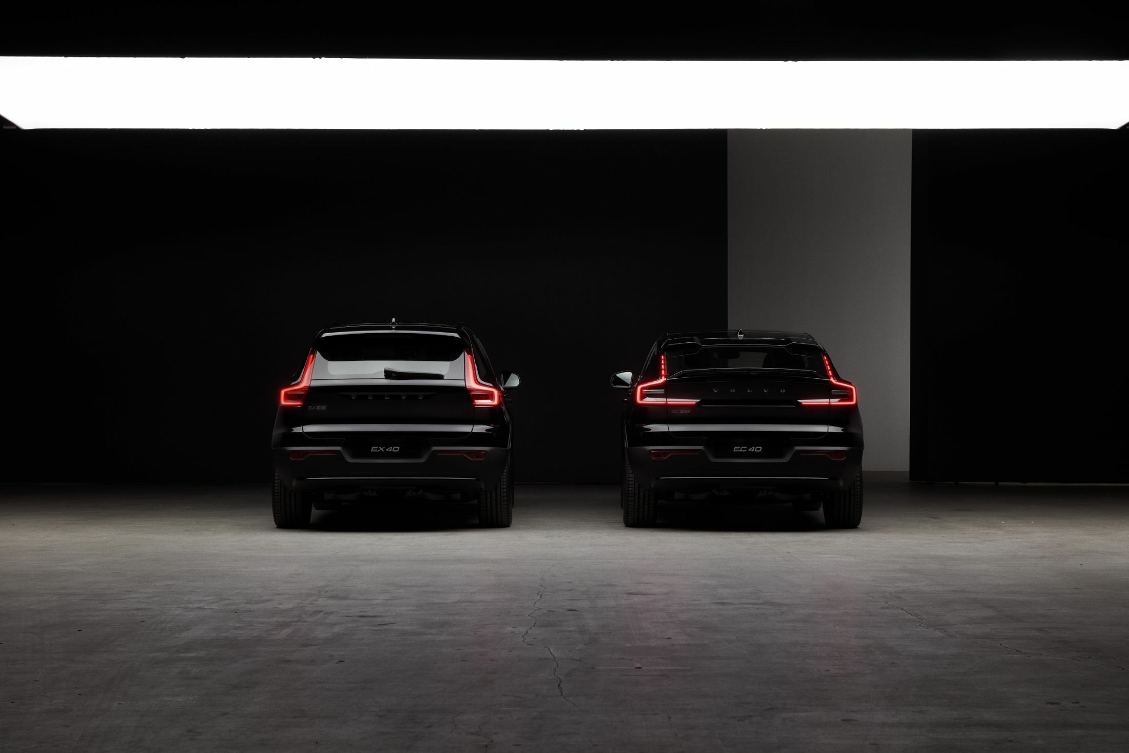 Volvo EX40 And EC40 Black Edition (1)