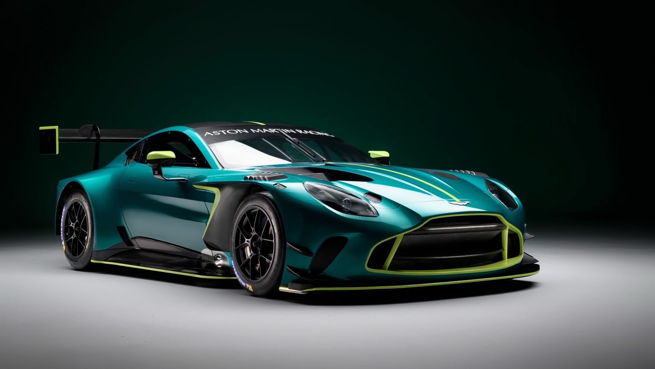 Aston Martin Vantage GT3 (1)