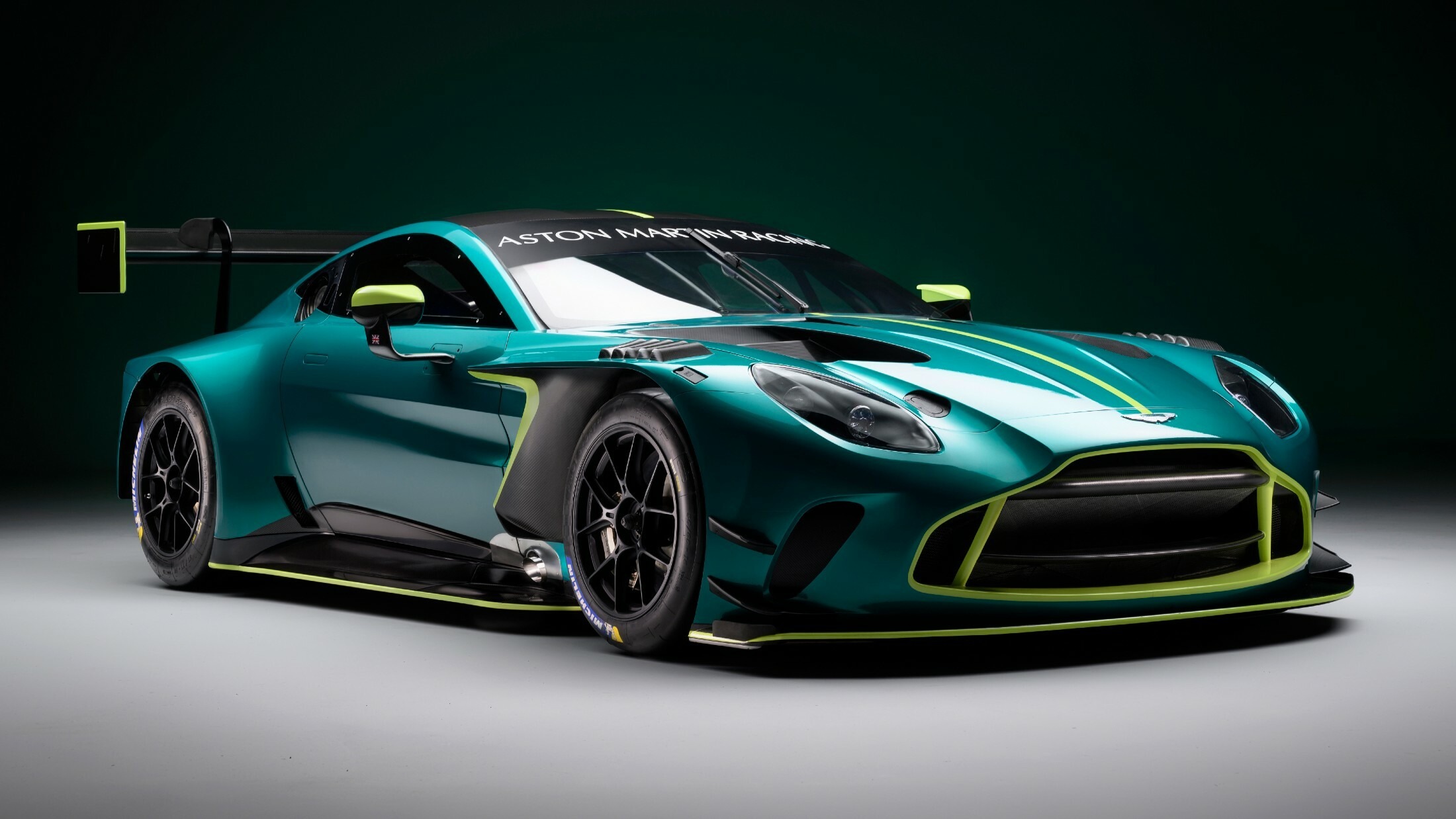 Aston Martin Vantage GT3 (1)s
