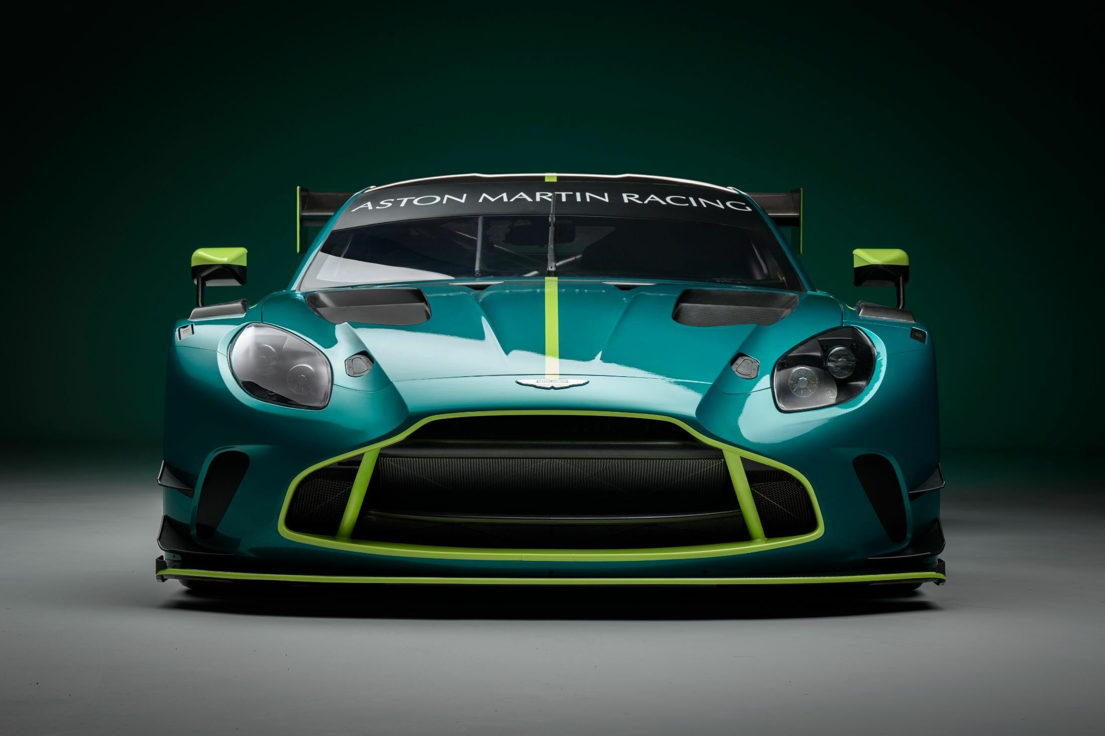 Aston Martin Vantage GT3 (2)