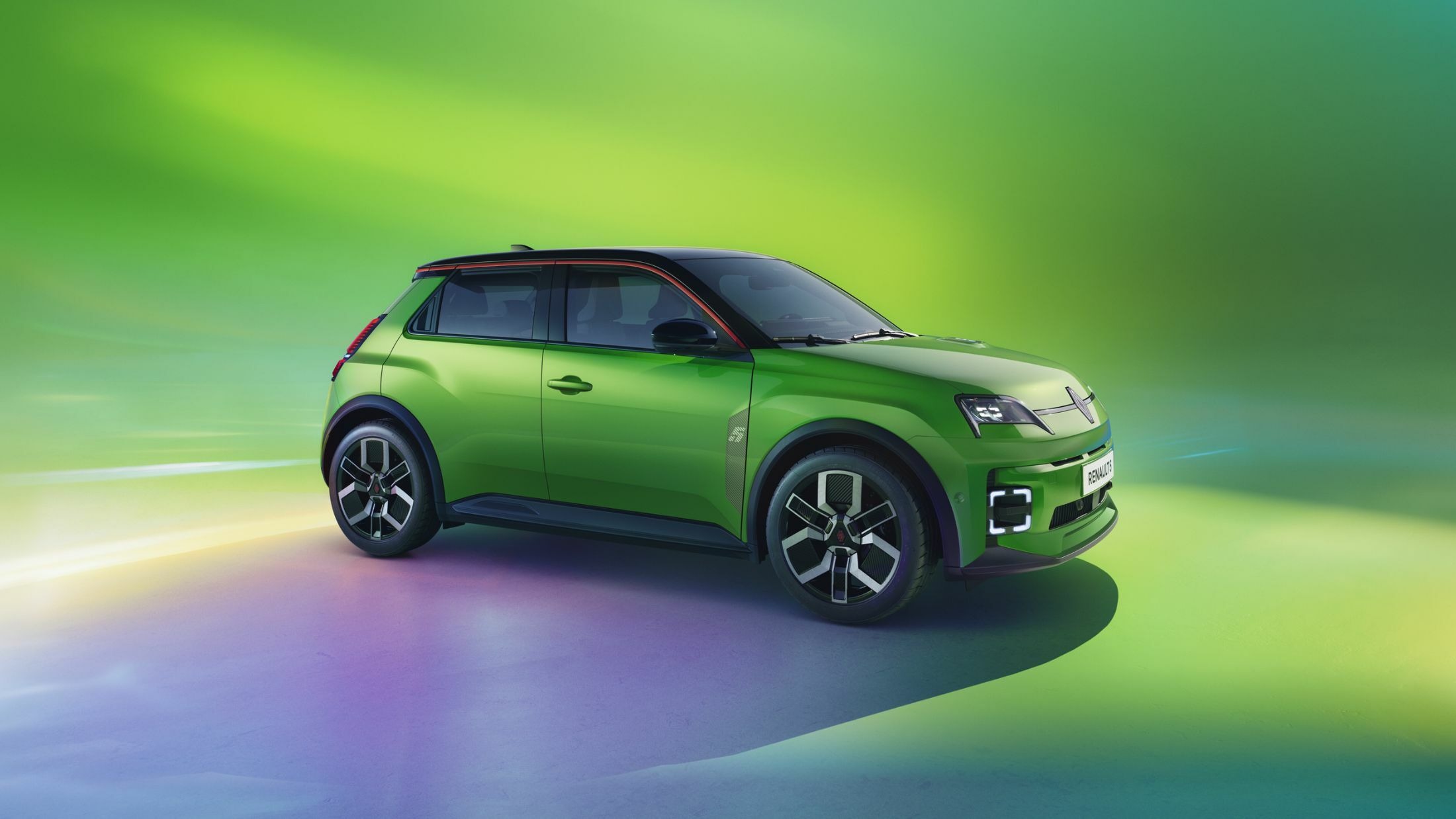 Renault 5 Electric - Green (2)