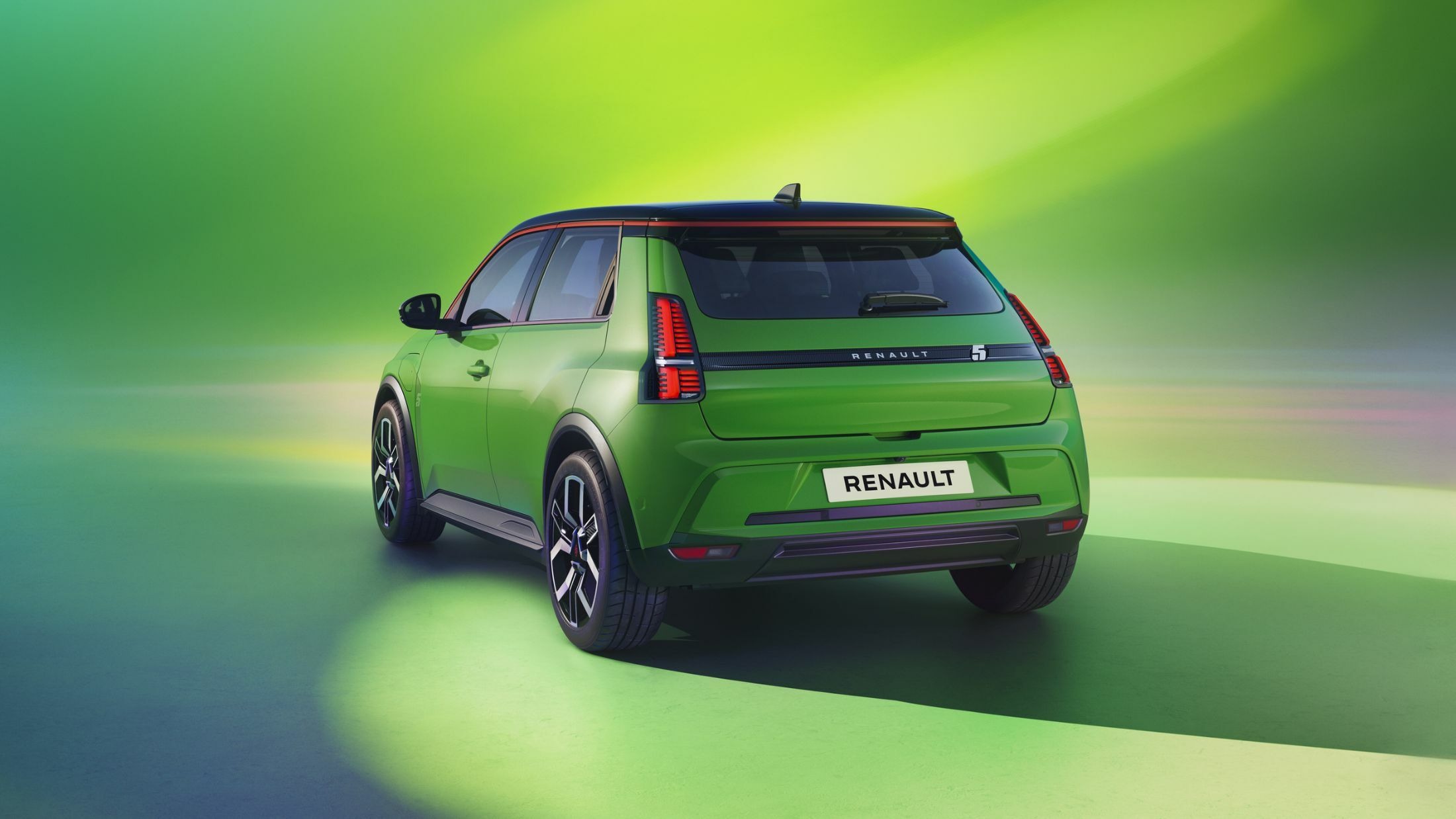 Renault 5 Electric - Green (4)