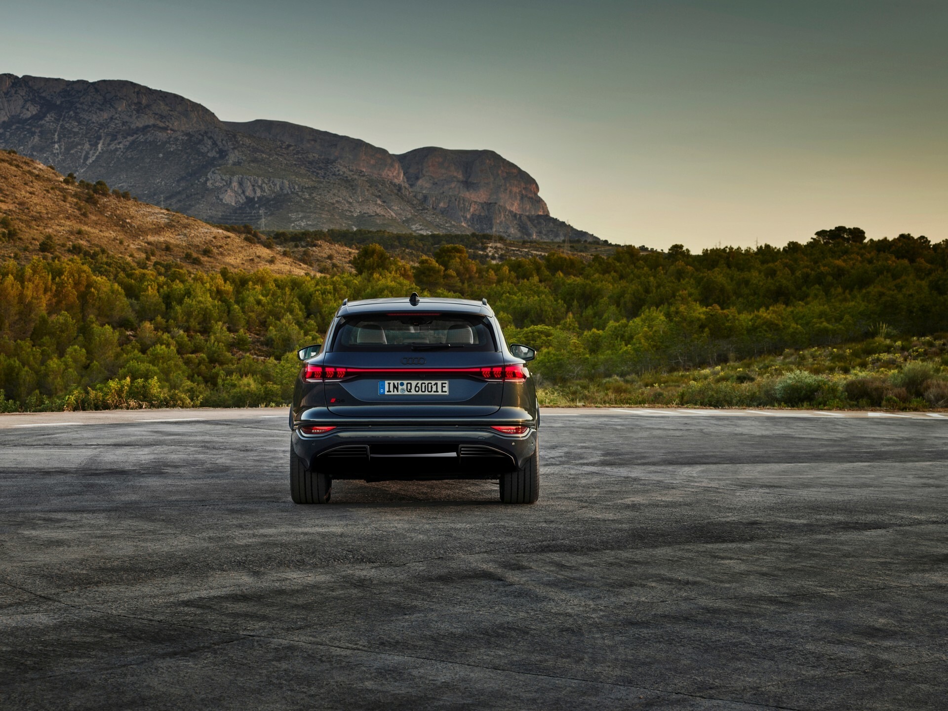 2025 Audi Q6 e-tron 03018 37