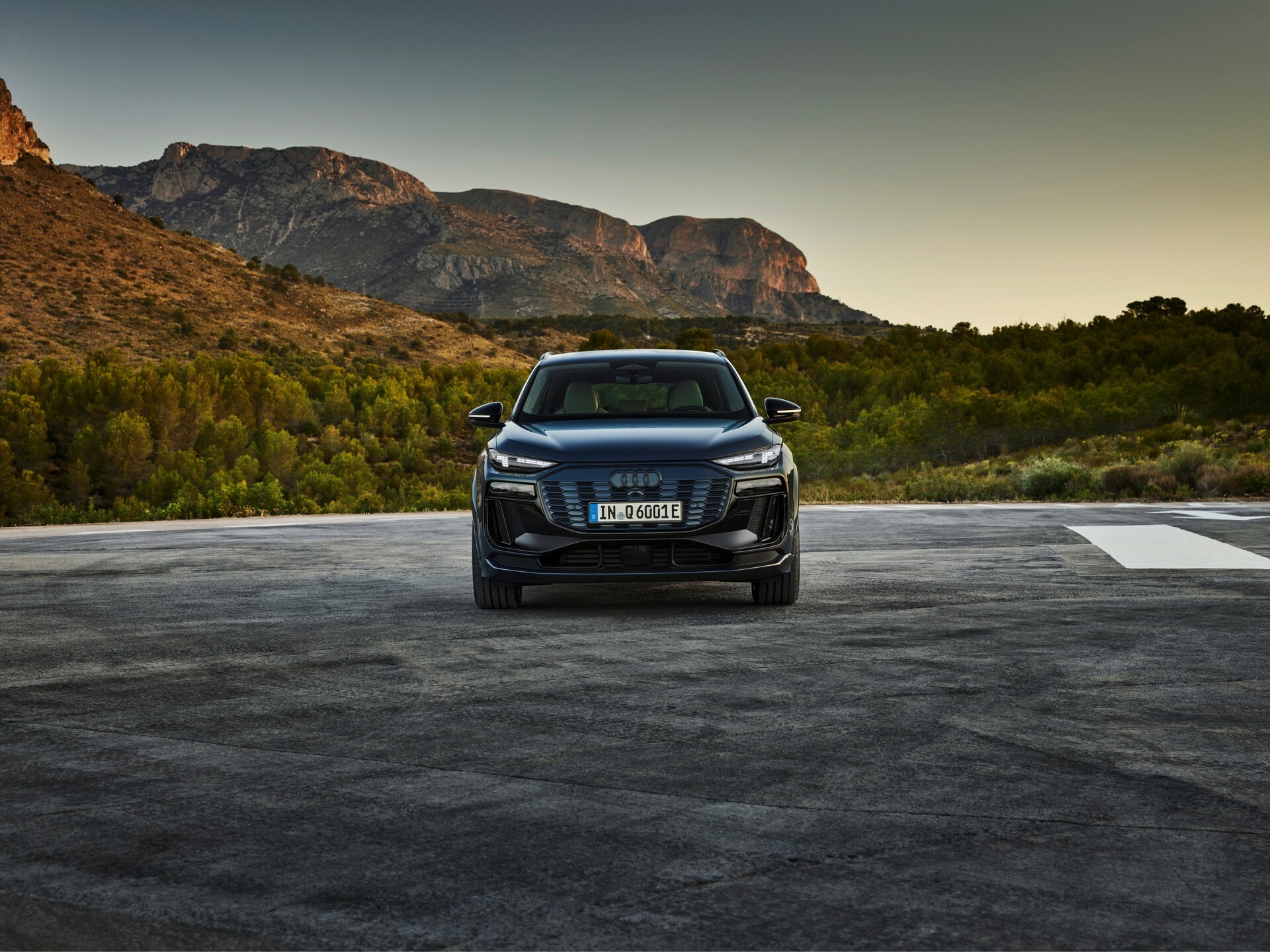 2025 Audi Q6 e-tron 03018 38