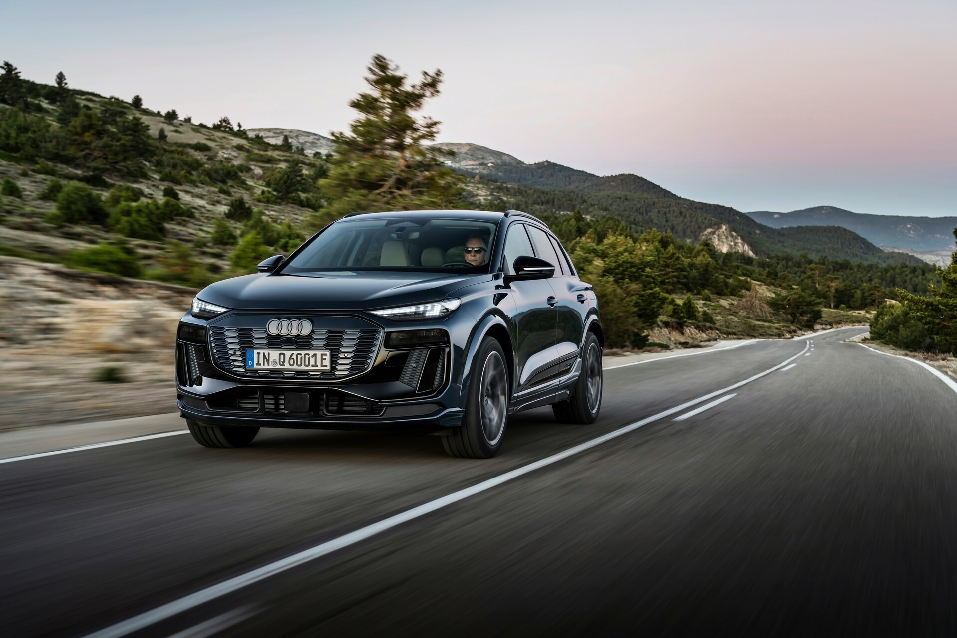 2025 Audi Q6 e-tron 03018 48