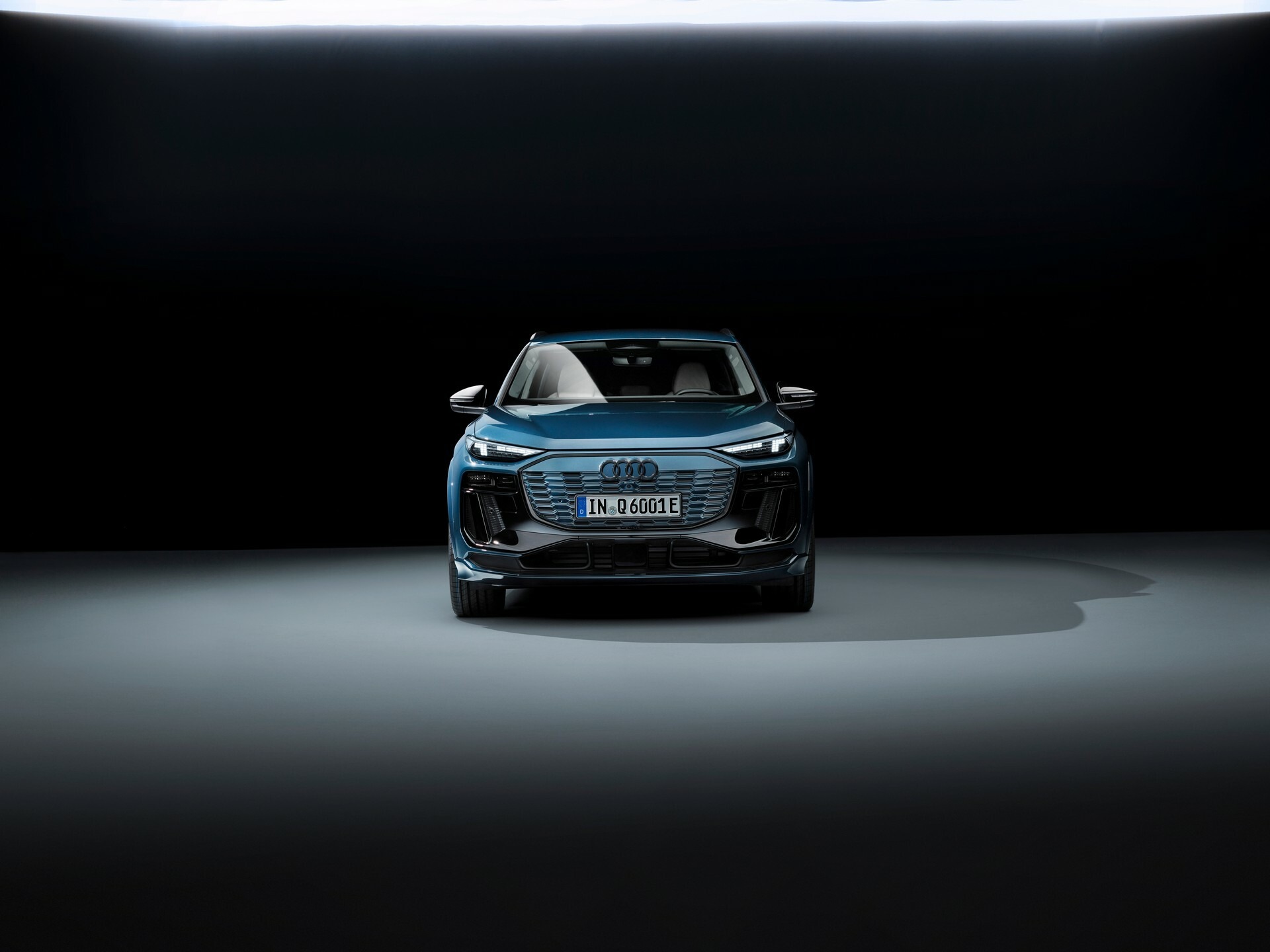 2025 Audi Q6 e-tron 03018 60