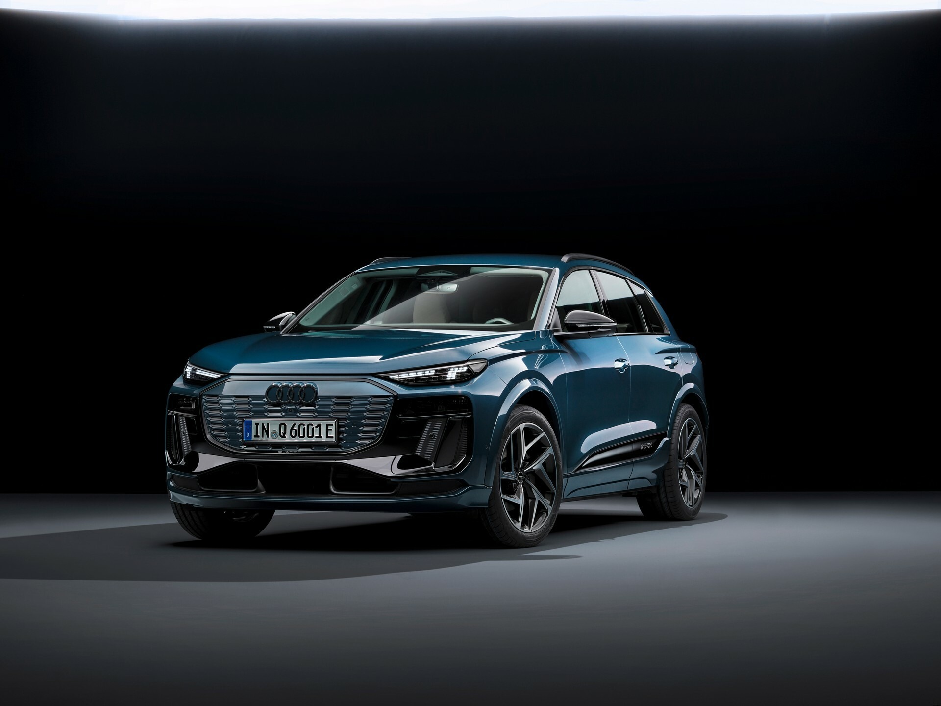 2025 Audi Q6 e-tron 03018 61