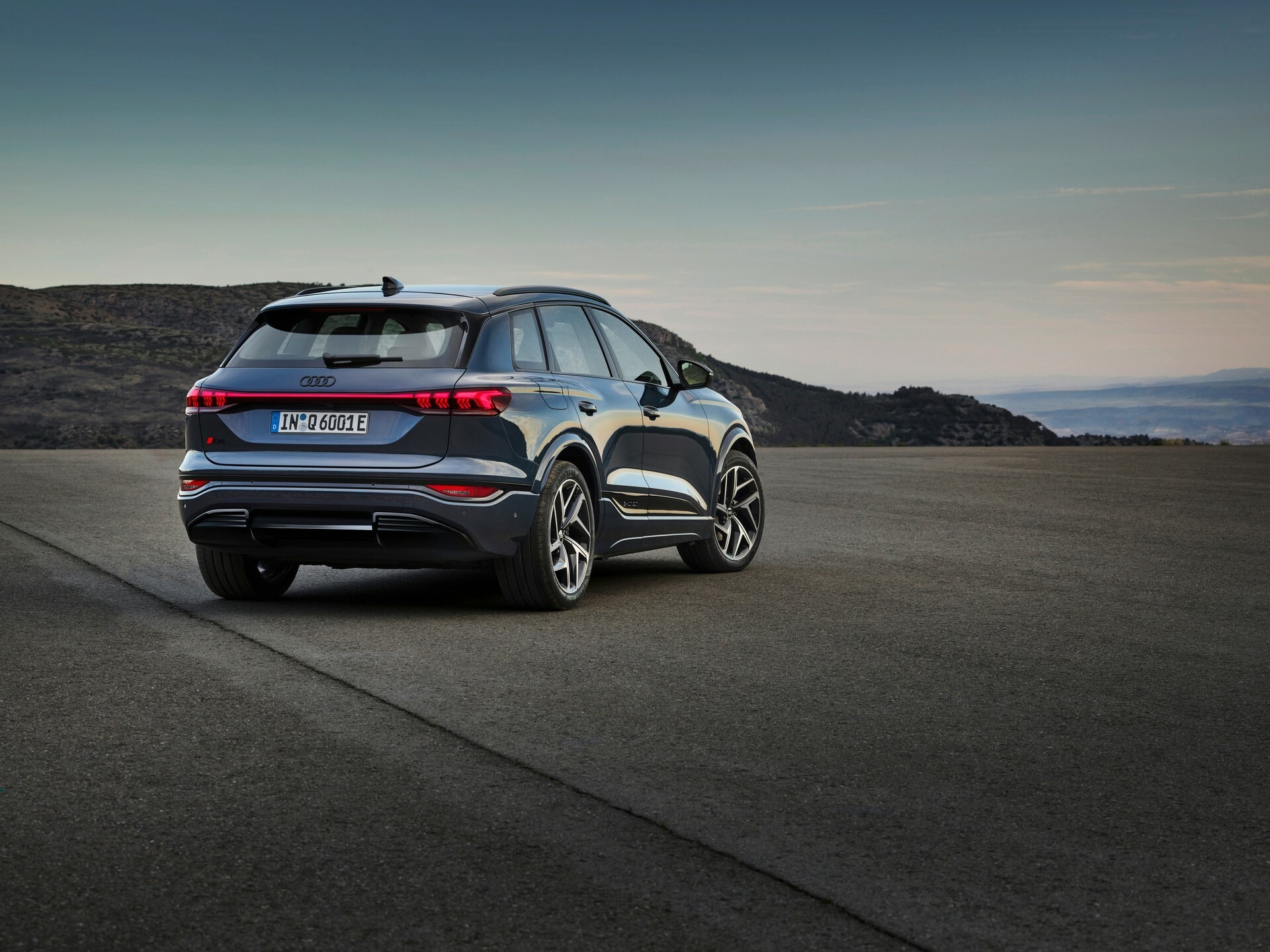 2025 Audi Q6 e-tron 03018 88