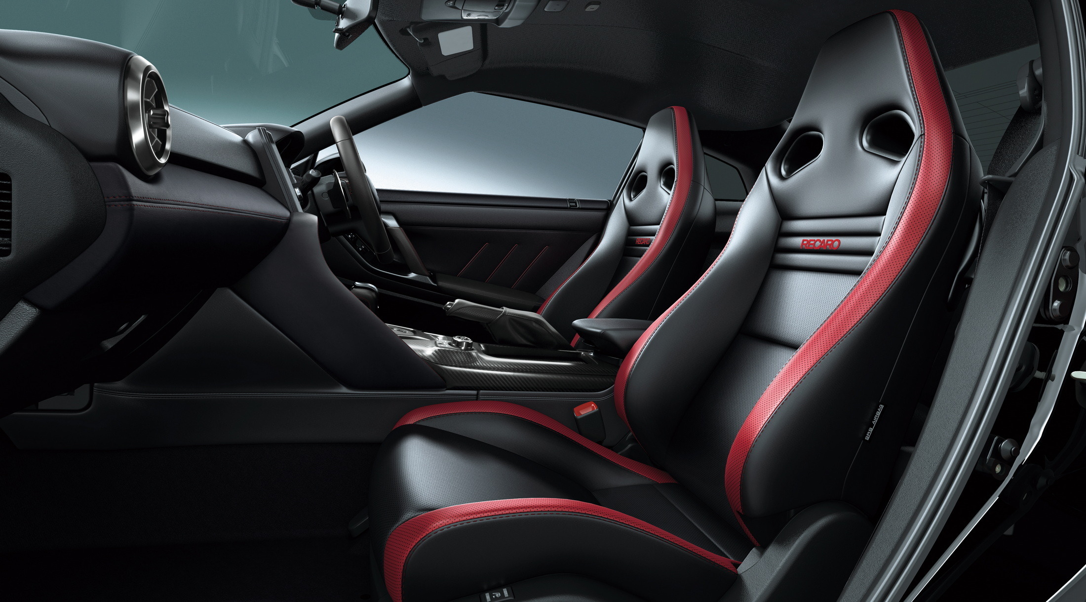 2025 Nissan GT-R Interior (11)