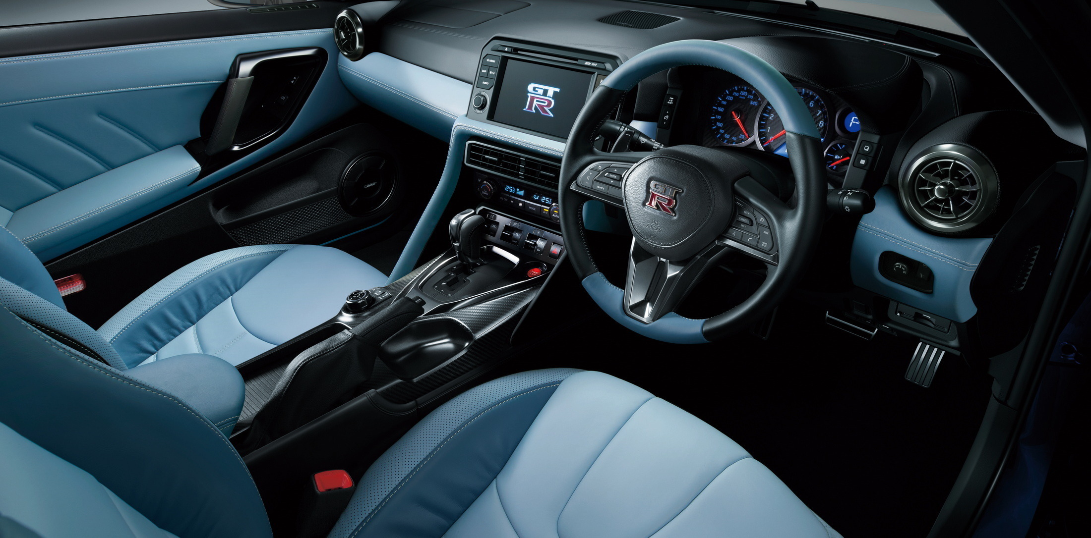 2025 Nissan GT-R Interior (2)