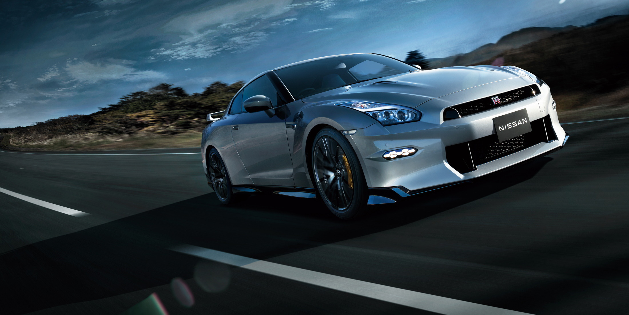 2025 Nissan GT-R - Japan (2)