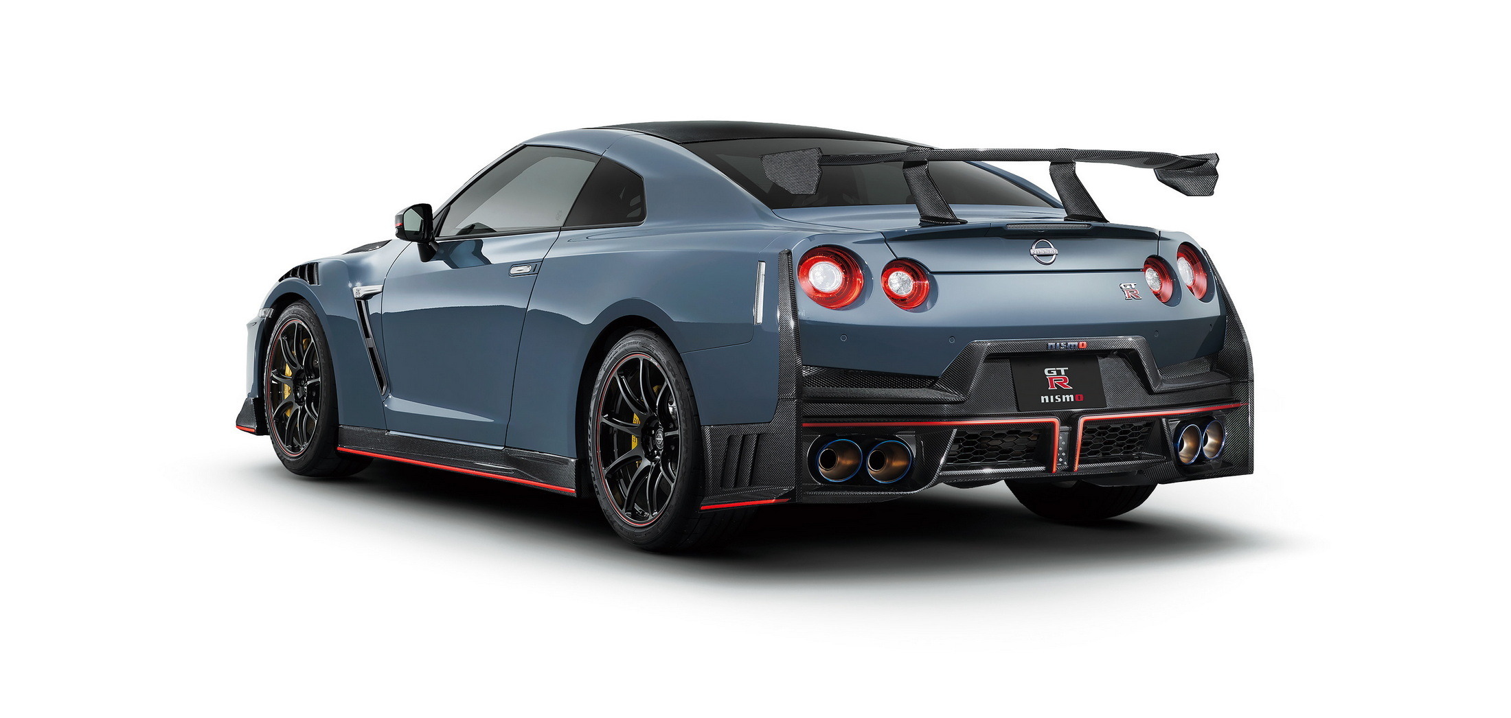 2025 Nissan GT-R Nismo (2)