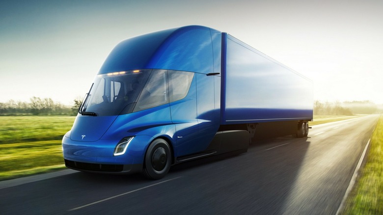 2022-Tesla-Semi-2