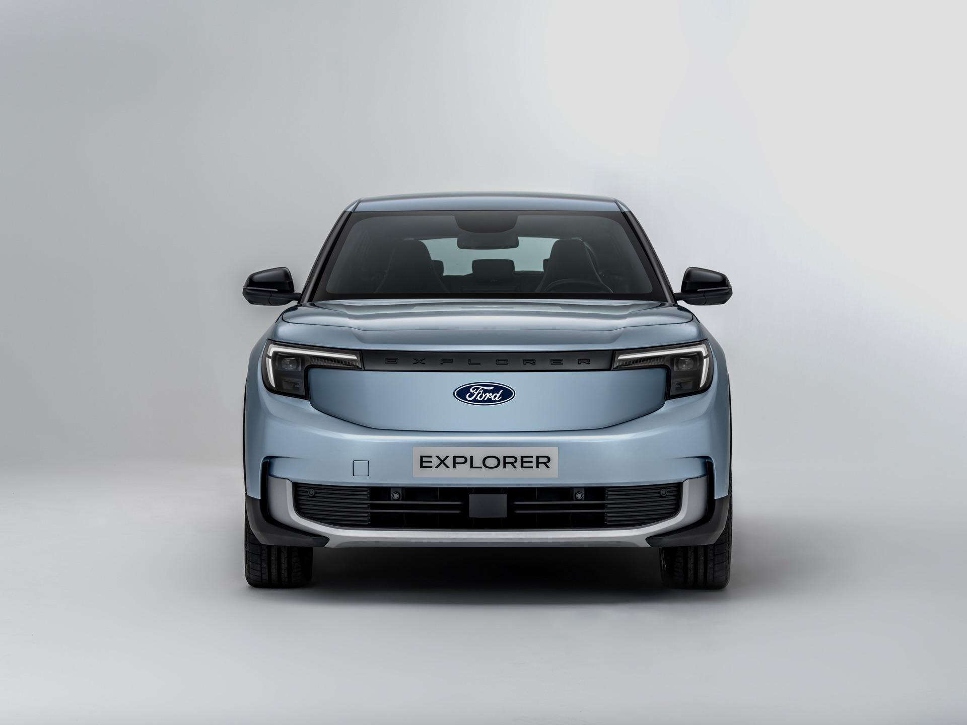 Ford Explorer EV 00028