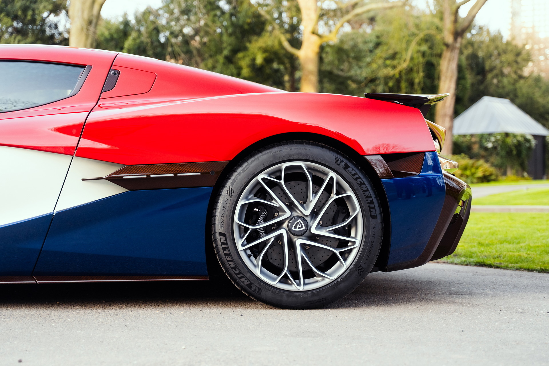the-first-dutch-registered-rimac-nevera-4