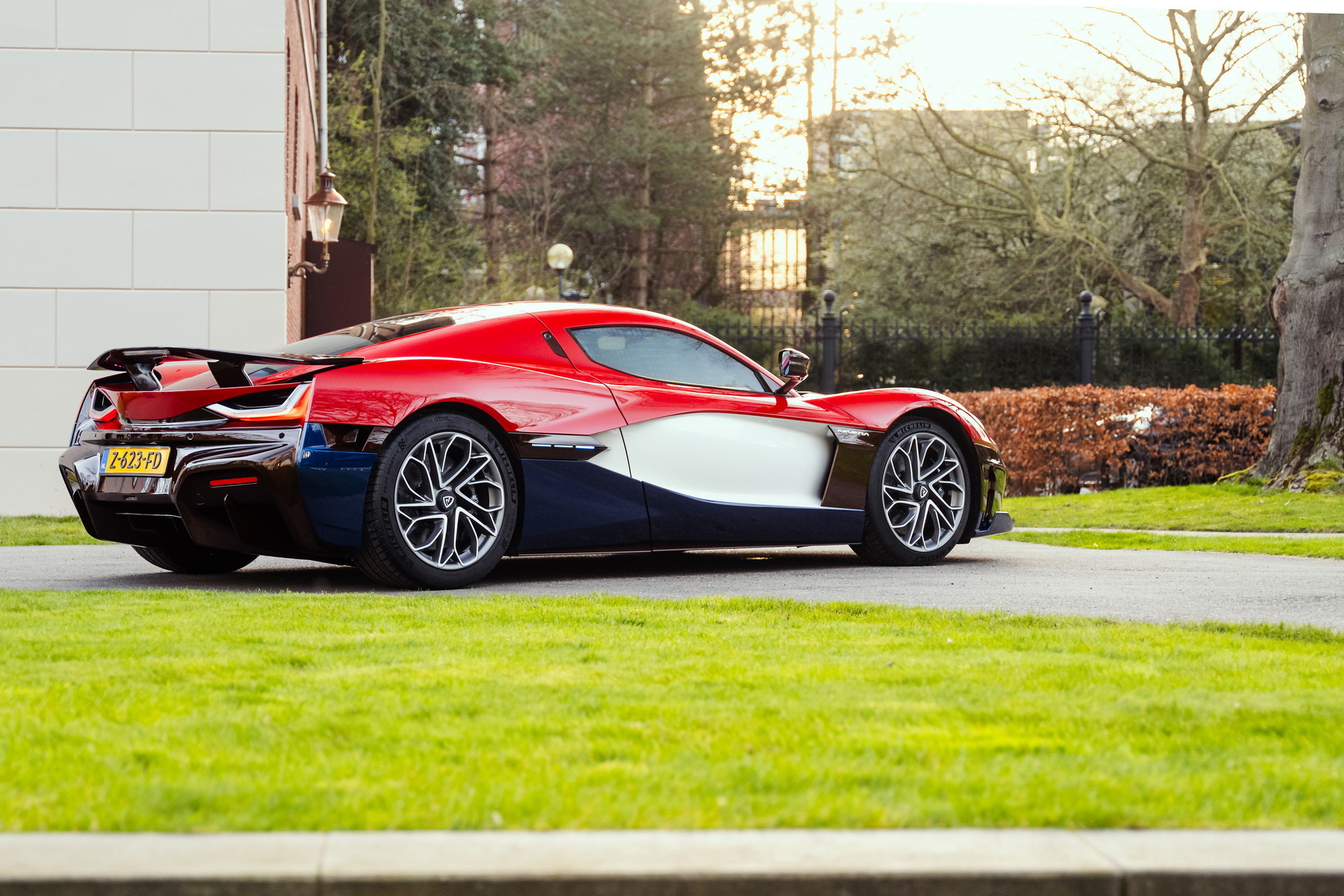 the-first-dutch-registered-rimac-nevera-5