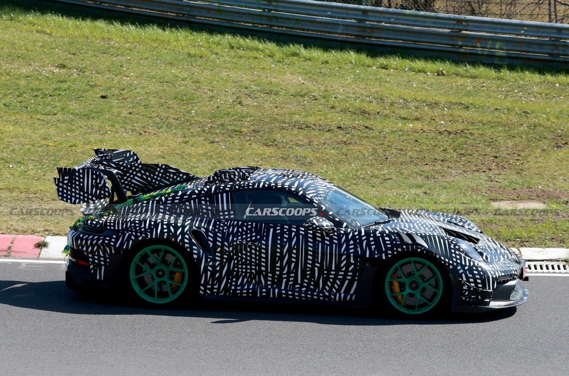 Porsche 911 GT3 RS Manthey Racing Edition 3027 7