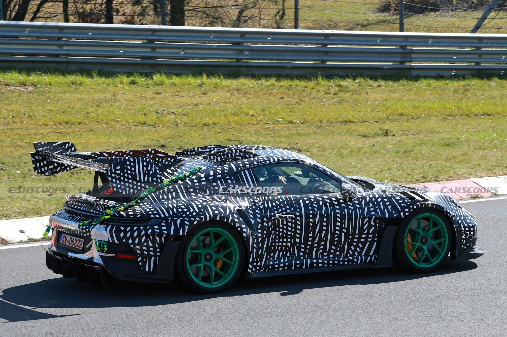 Porsche 911 GT3 RS Manthey Racing Edition 3027 9