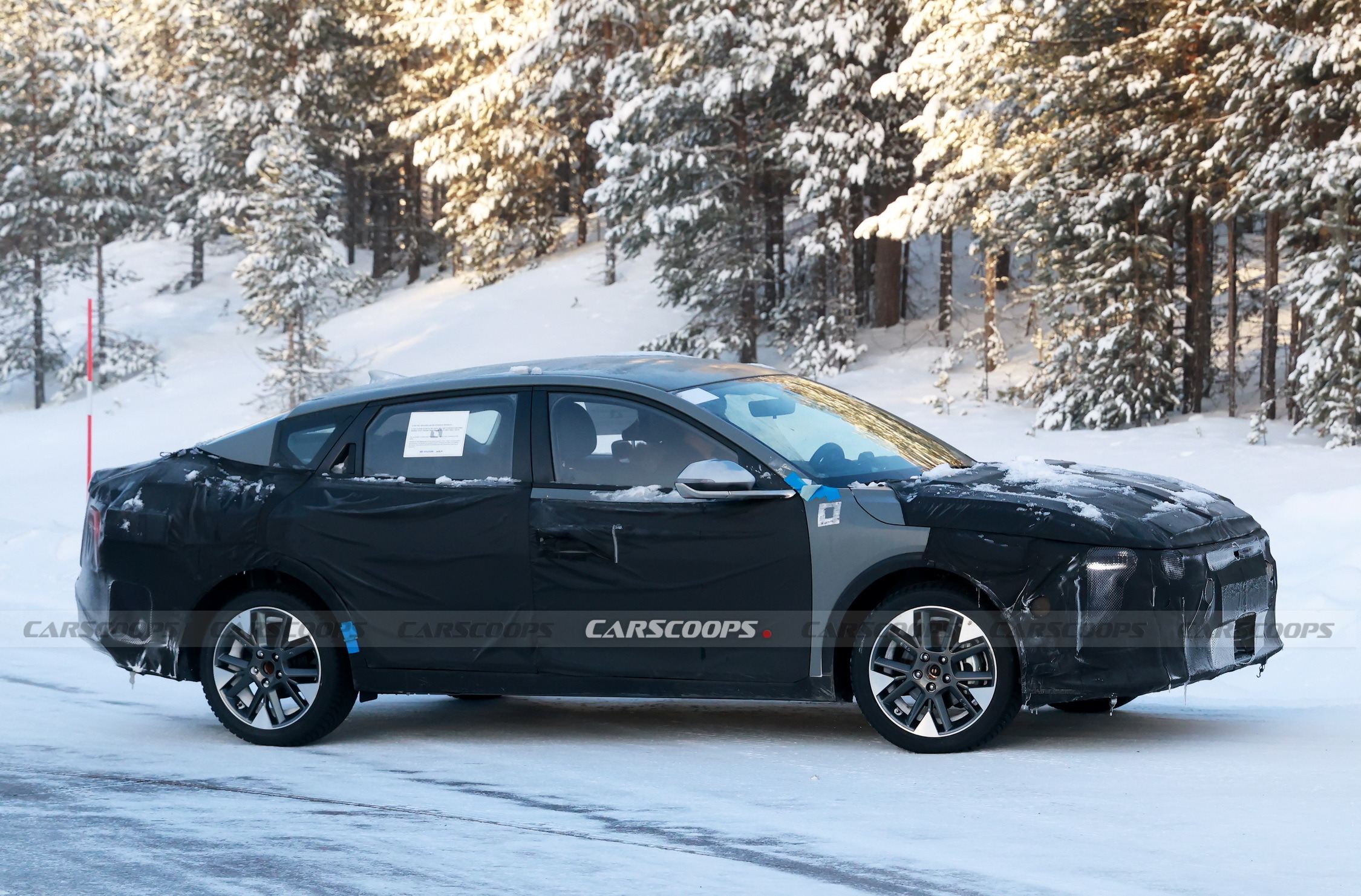 Kia K4 (13)